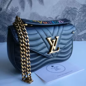 Louis Vuitton New Wave Chain Bag MM