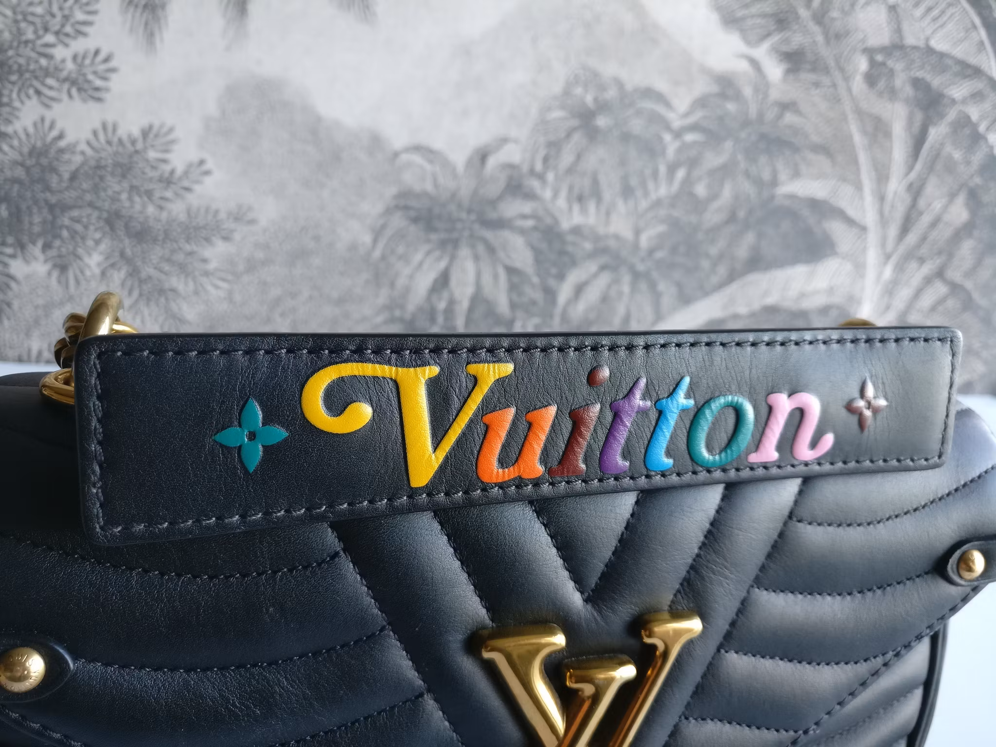 Louis Vuitton New Wave Chain Bag MM