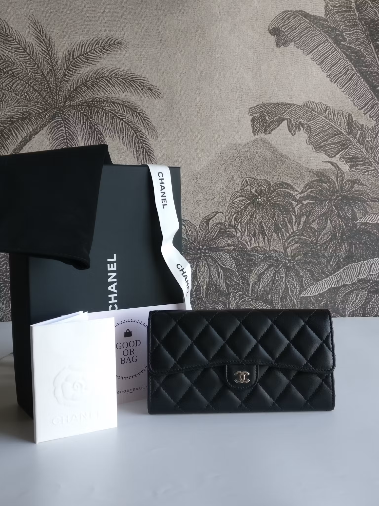 Chanel classic wallet black lambskin SHW