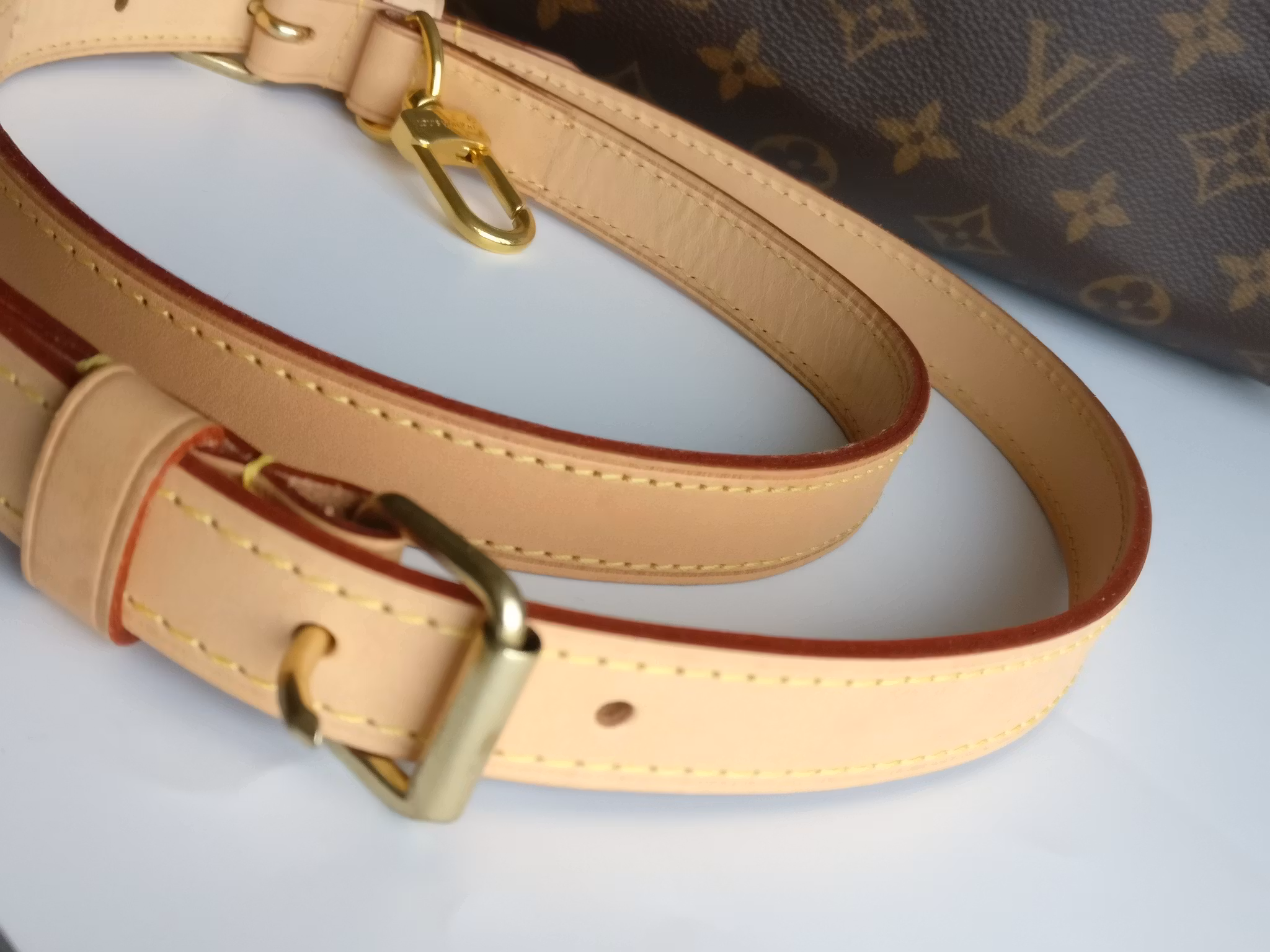 Louis Vuitton  Speedy bandouliere 30