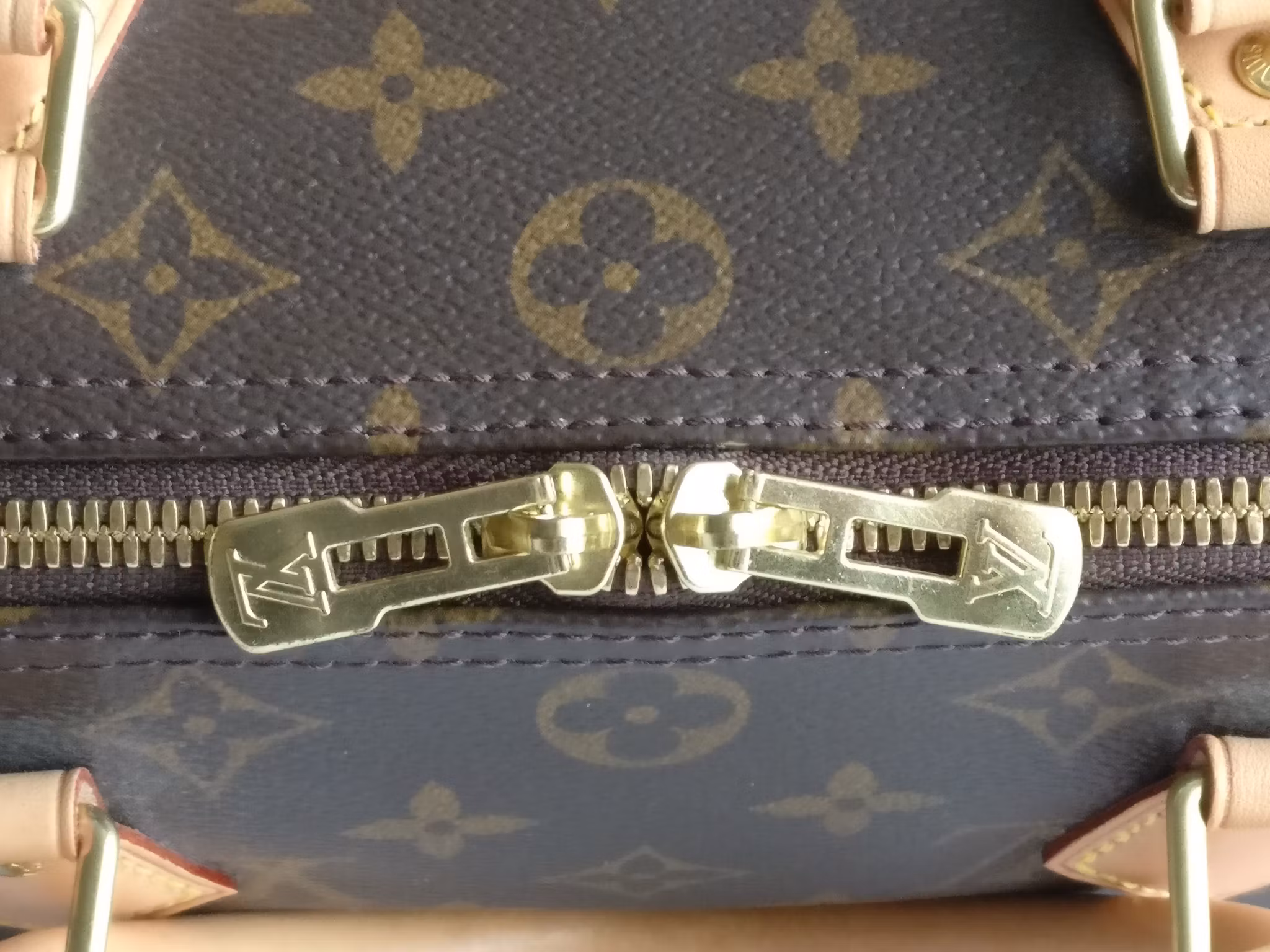 Louis Vuitton  Speedy bandouliere 30