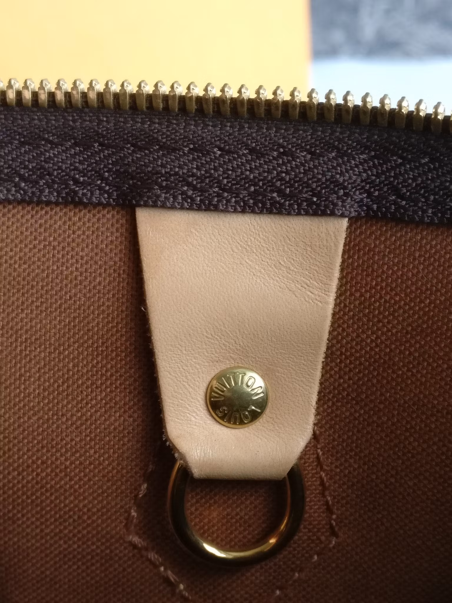 Louis Vuitton  Speedy bandouliere 30