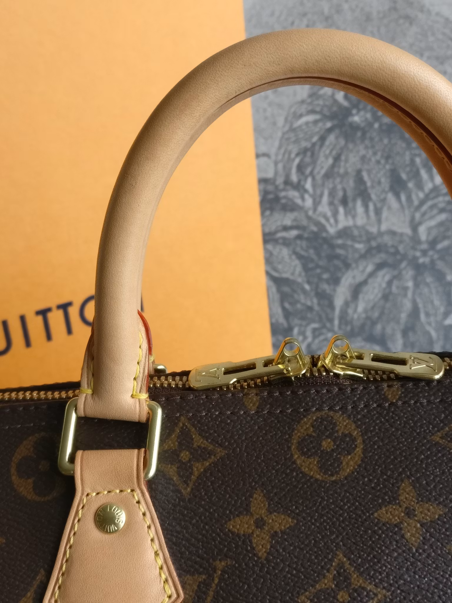 Louis Vuitton  Speedy bandouliere 30