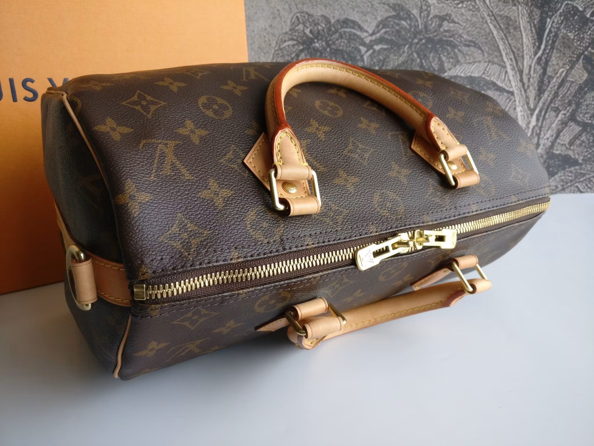 Louis Vuitton  Speedy bandouliere 30