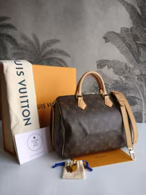 Louis Vuitton  Speedy bandouliere 30