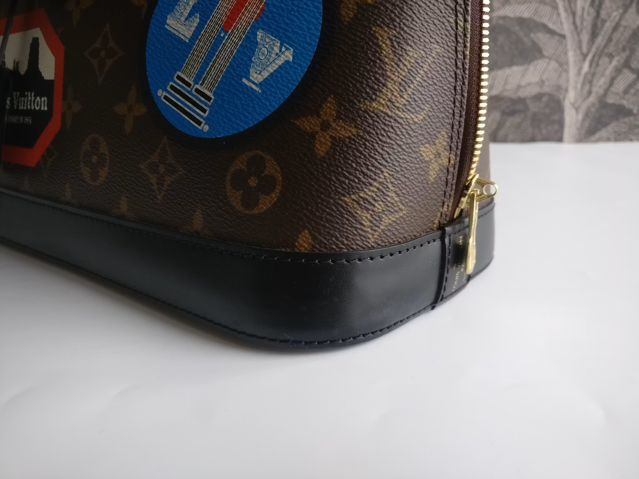 Louis Vuitton Alma PM World Tour