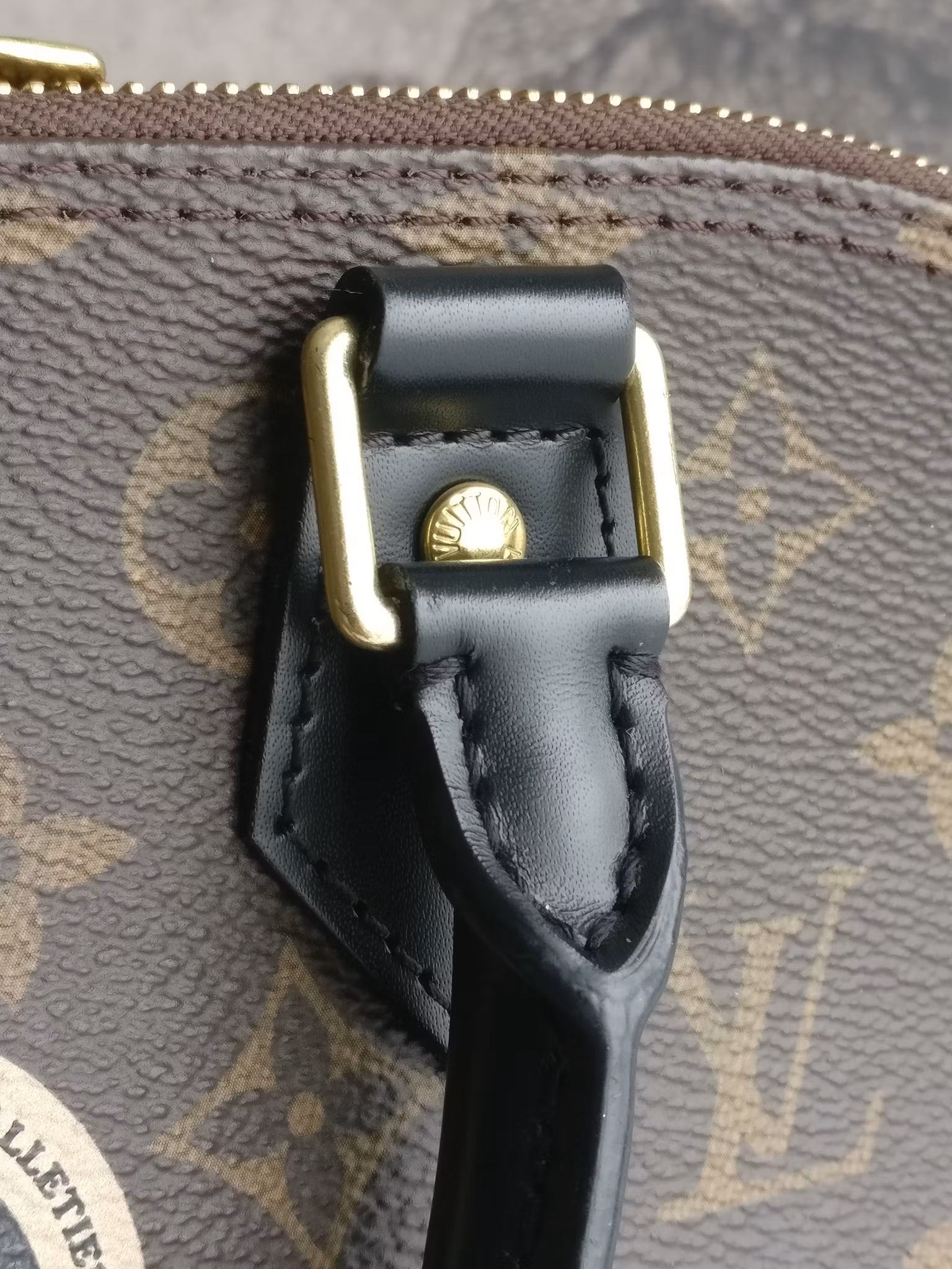 Louis Vuitton Alma PM World Tour