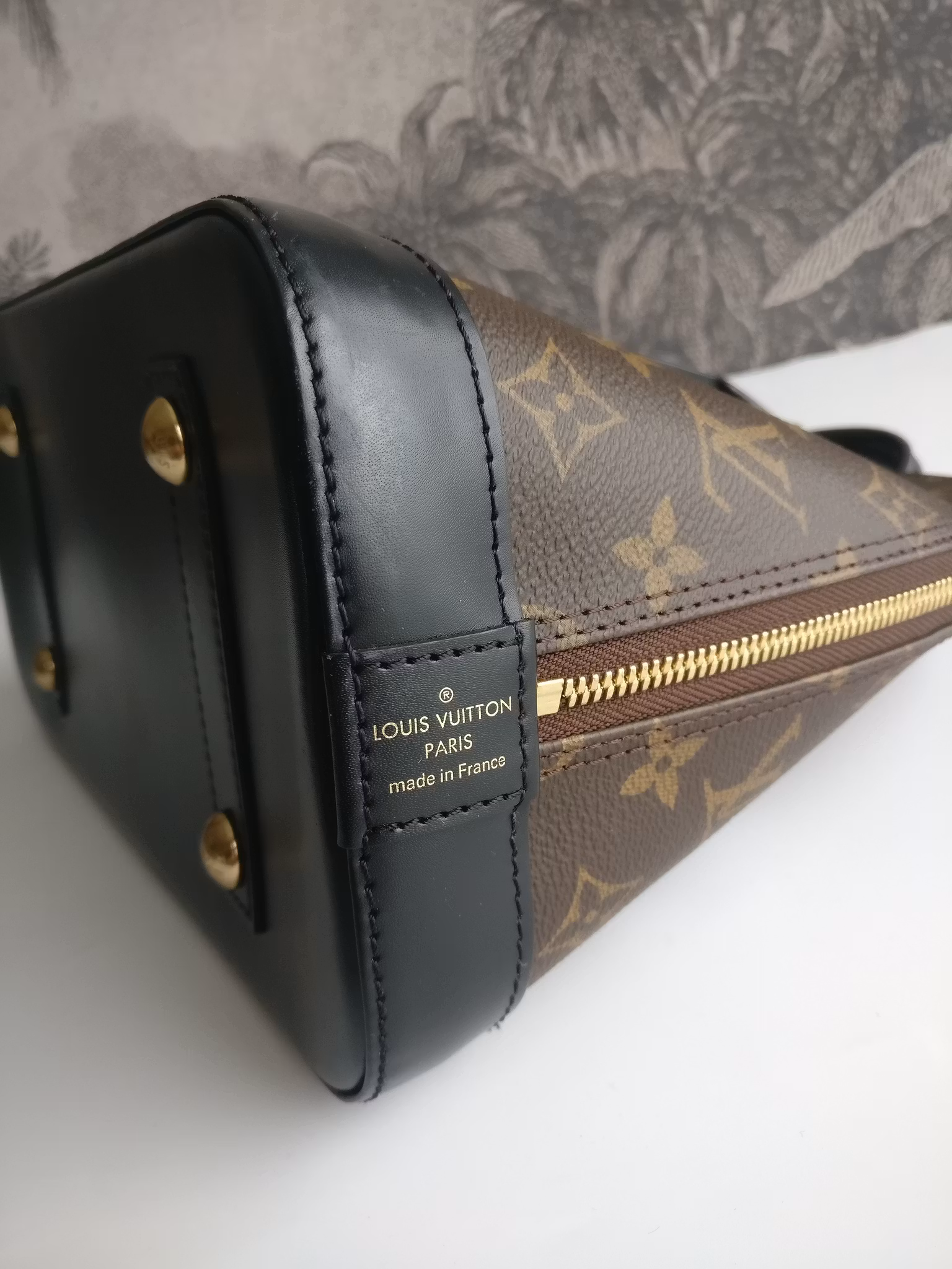 Louis Vuitton Alma PM World Tour