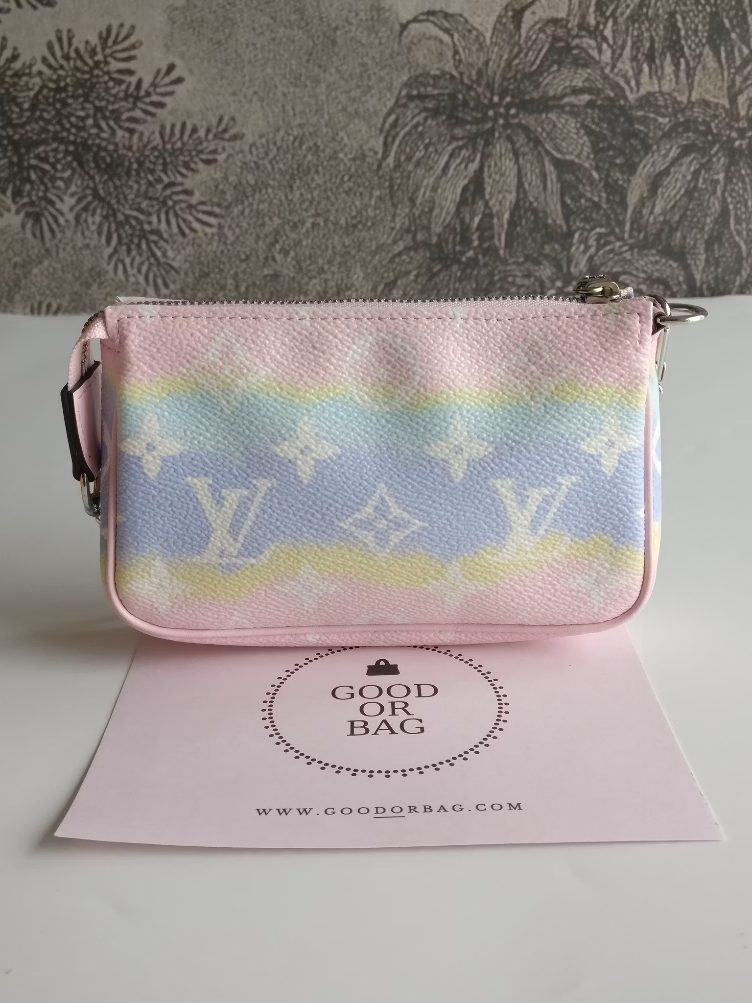 Louis Vuitton Mini Pochette Escale Limited edition