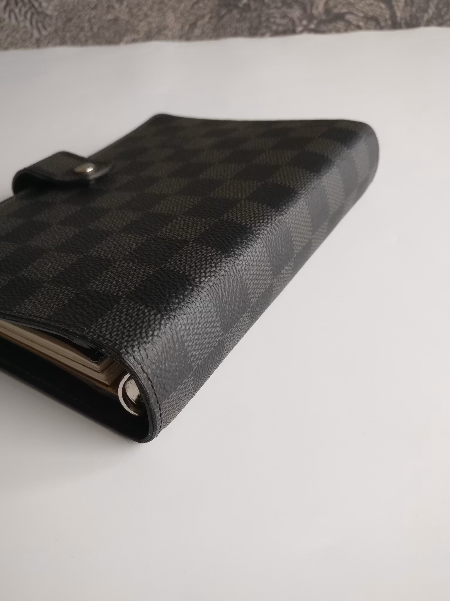 Louis Vuitton Medium Ring Agenda Cover