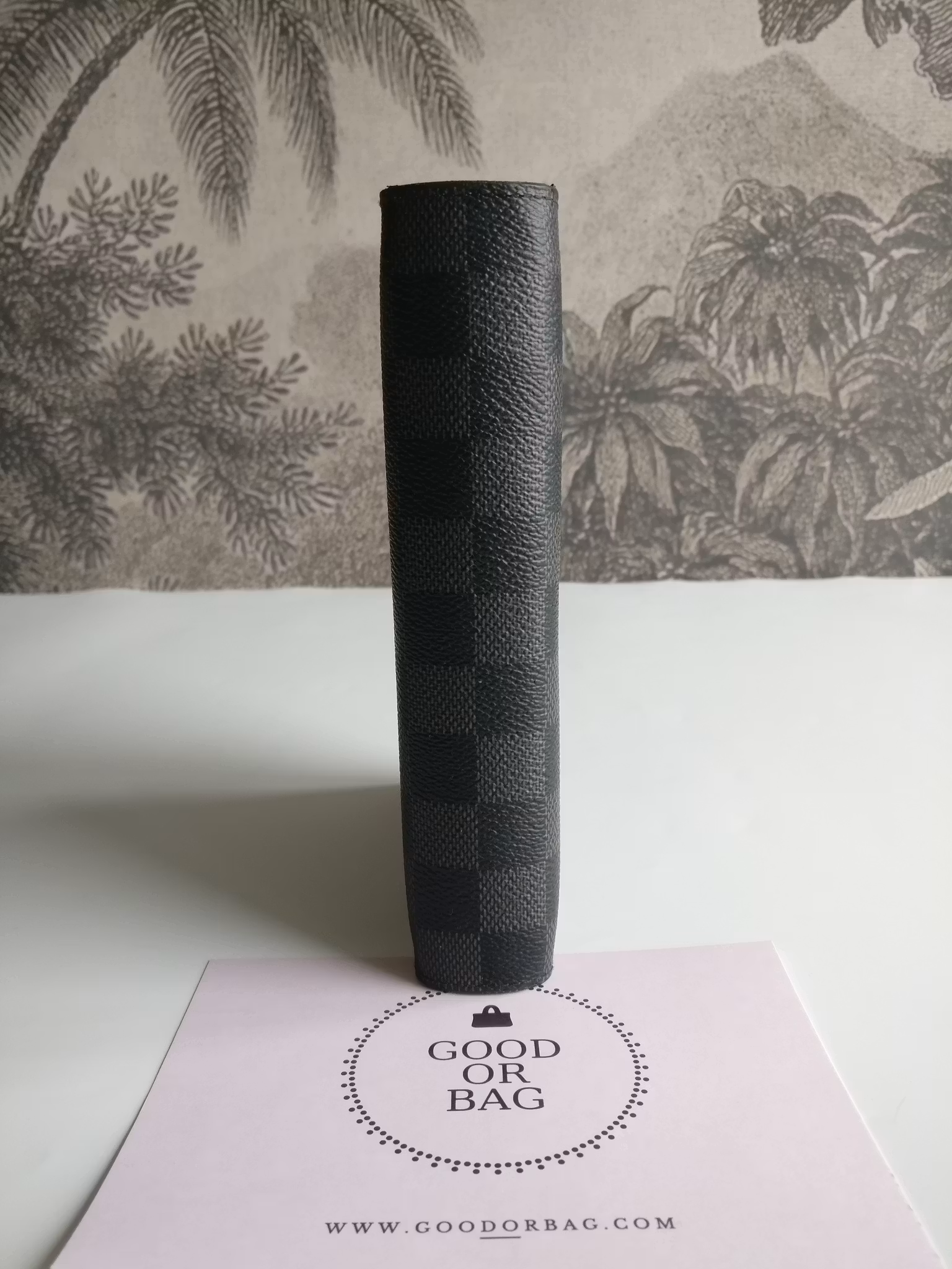 Louis Vuitton Medium Ring Agenda Cover
