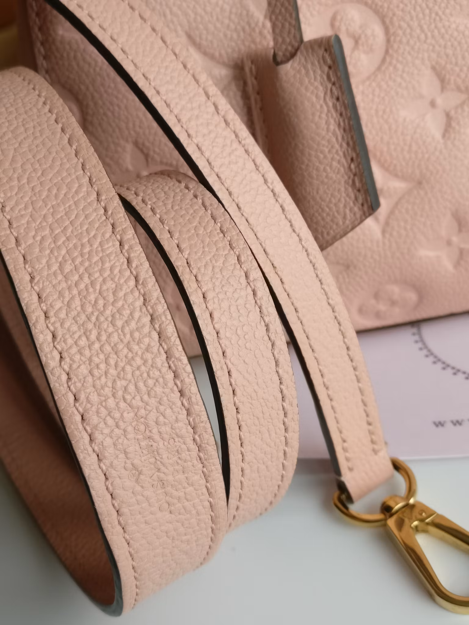 Louis Vuitton Montaigne BB