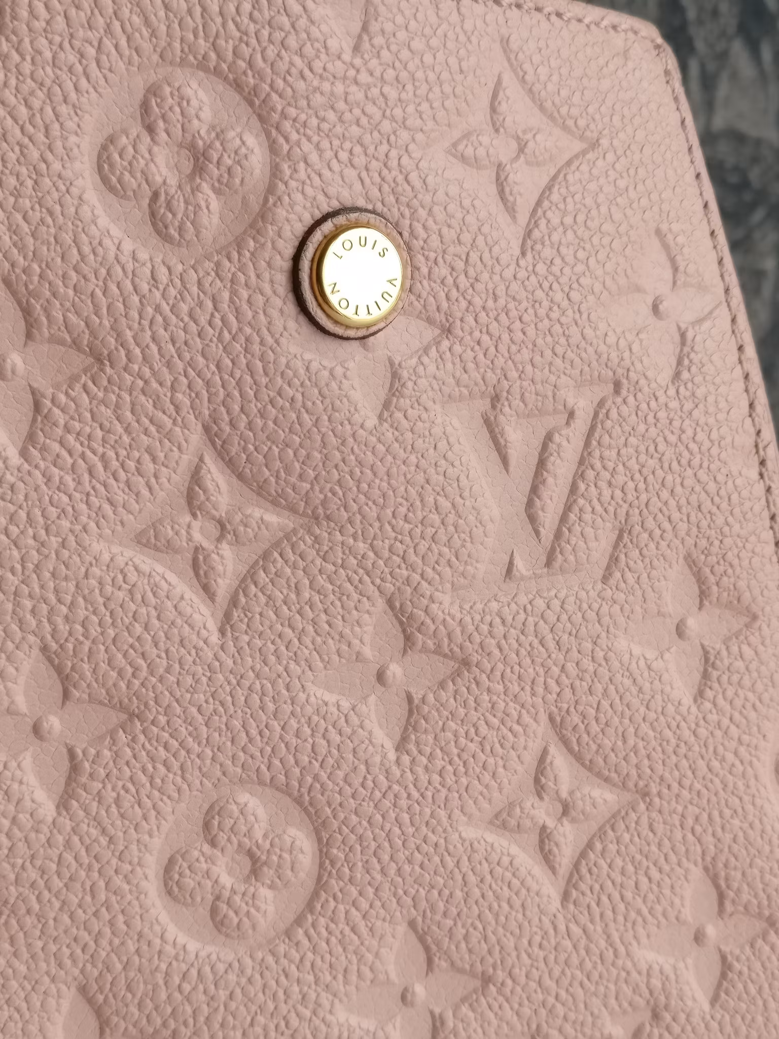 Louis Vuitton Montaigne BB
