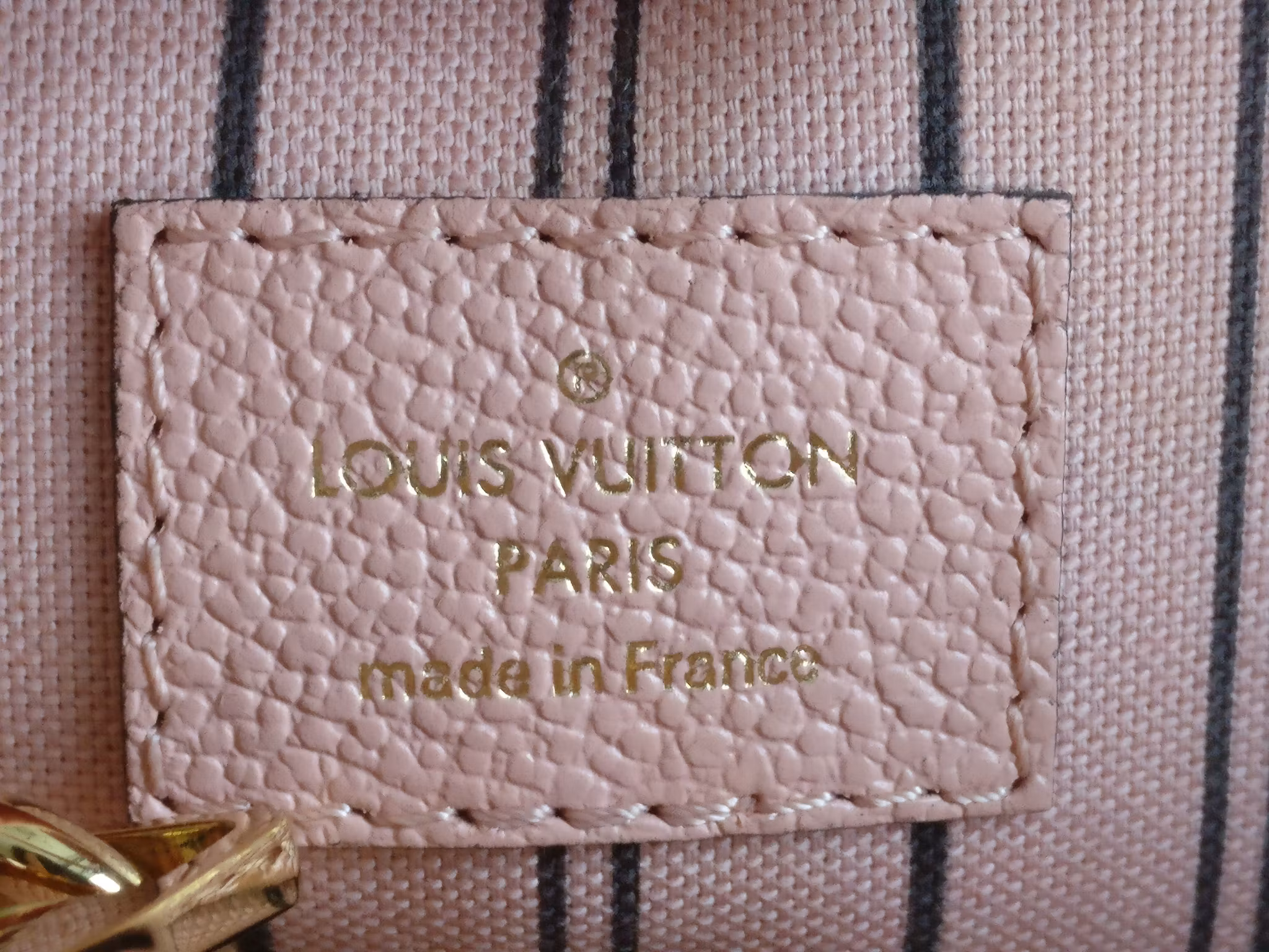 Louis Vuitton Montaigne BB