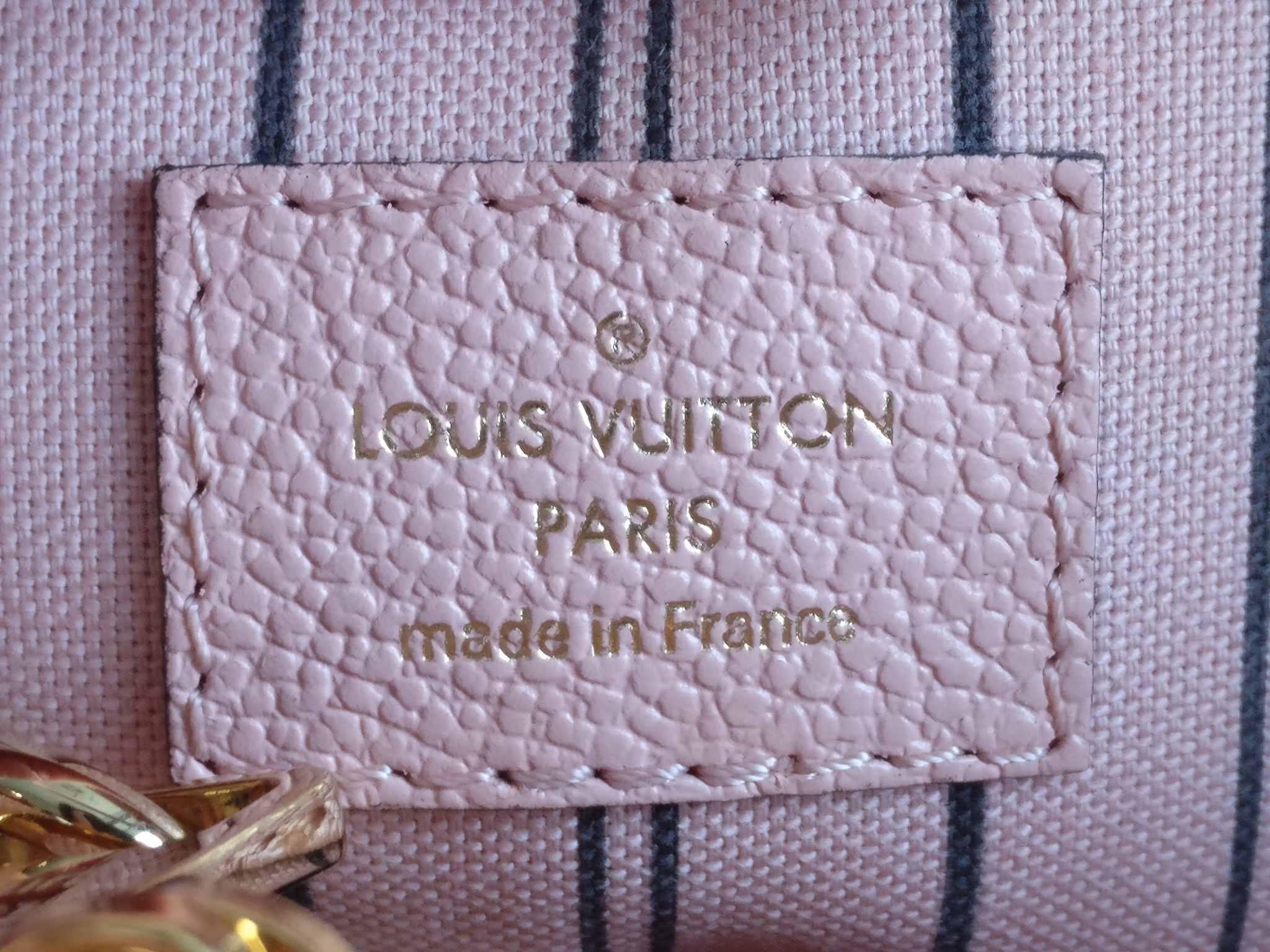 Louis Vuitton Montaigne BB