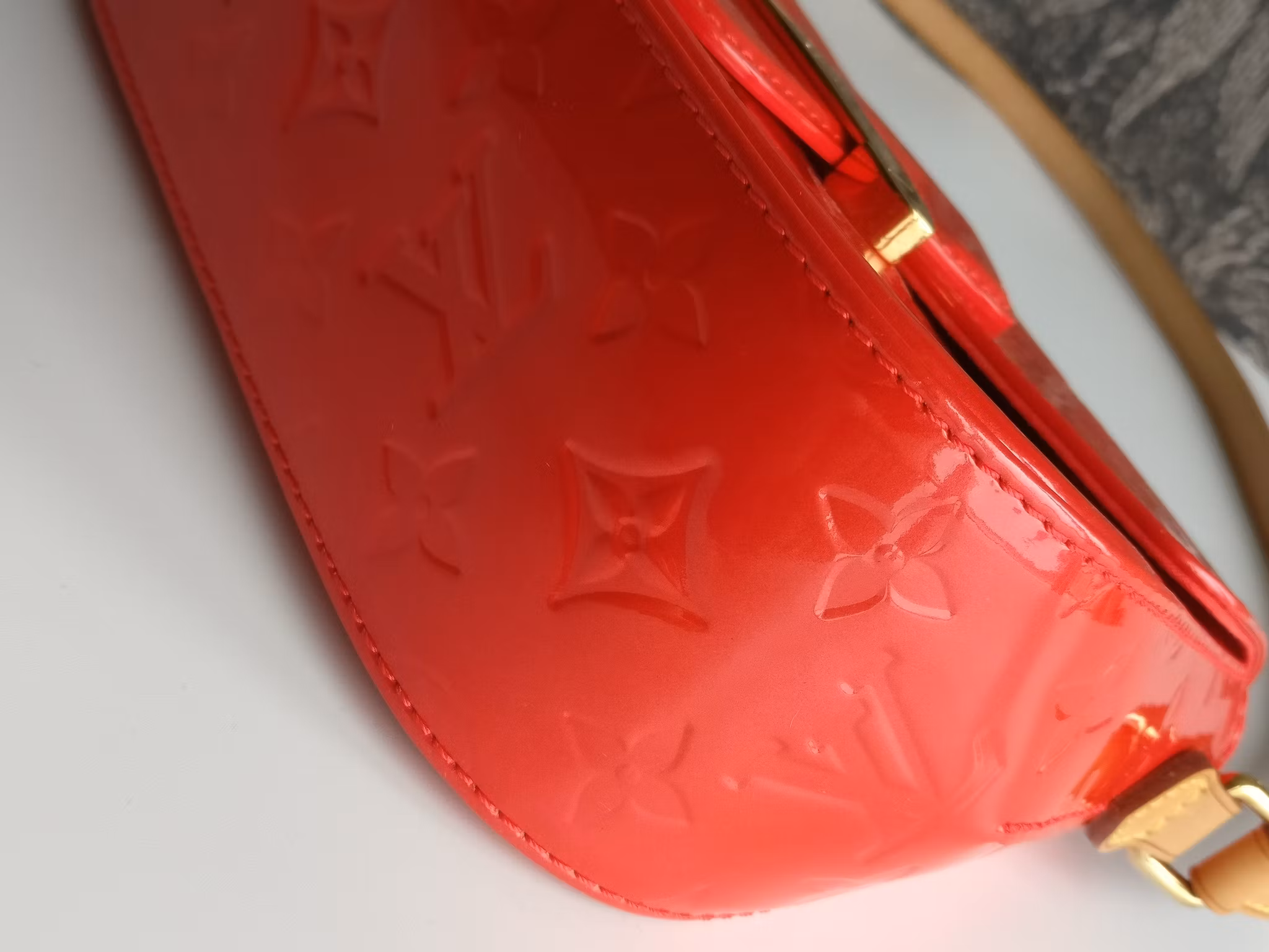Louis Vuitton Bellflower PM Grenadine