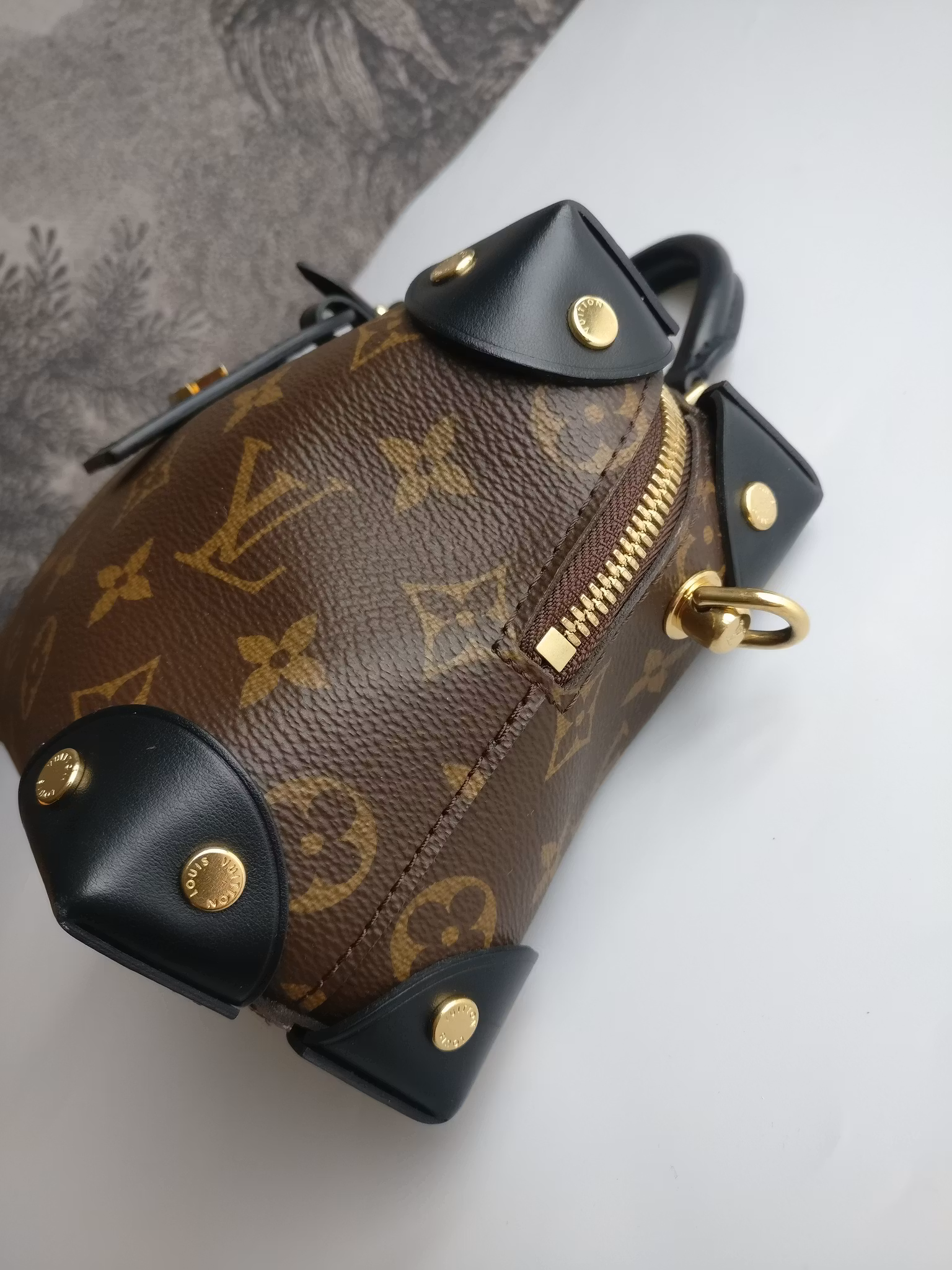 Louis Vuitton Petite Malle Souple