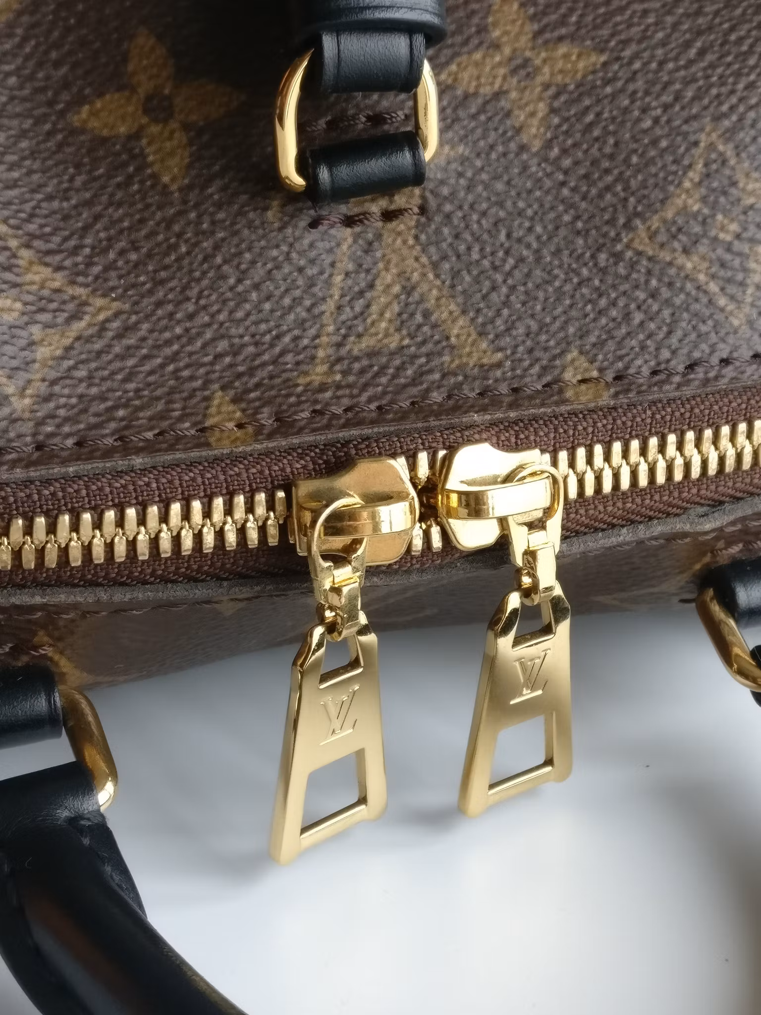 Louis Vuitton Petite Malle Souple