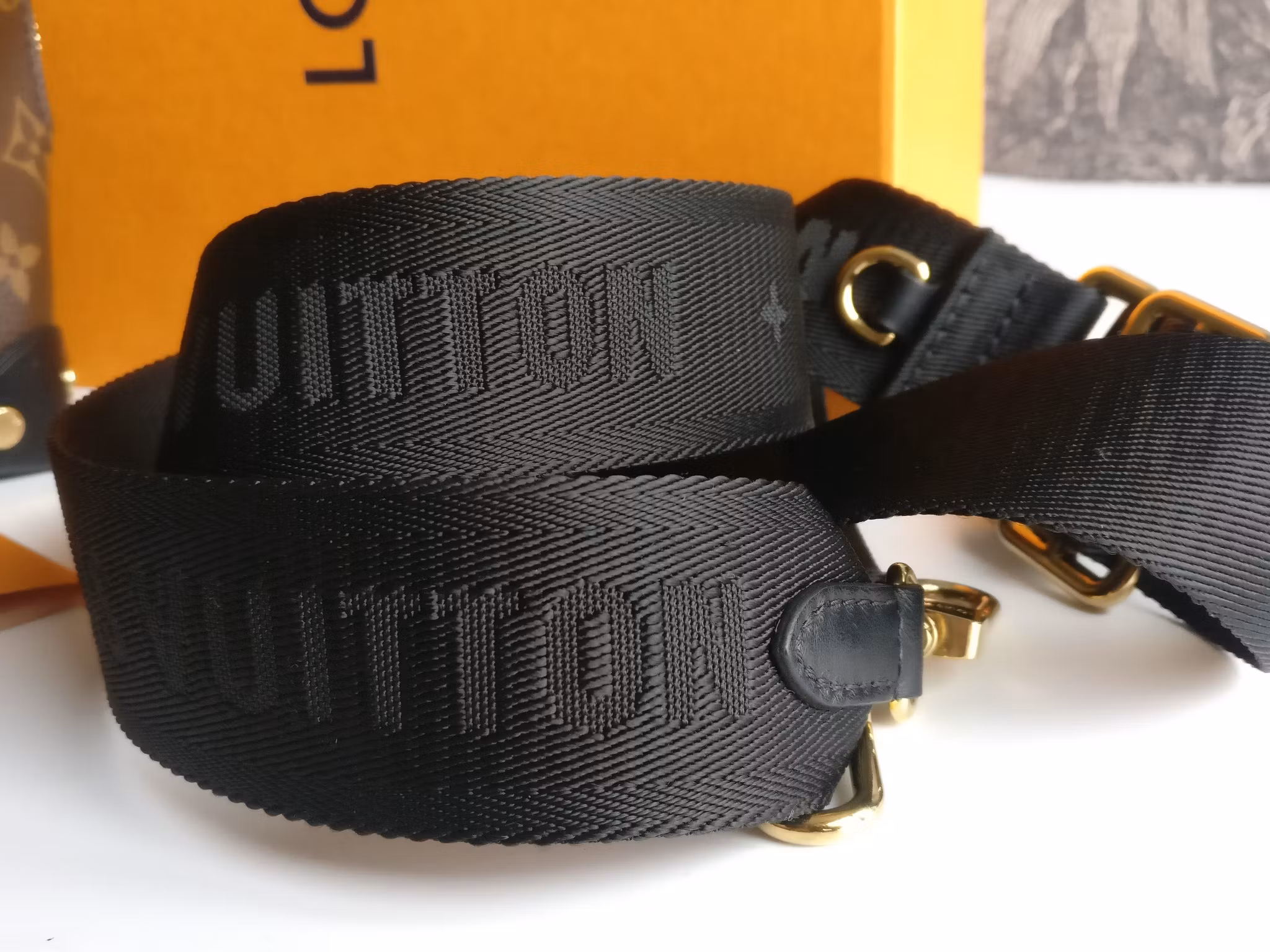 Louis Vuitton Petite Malle Souple