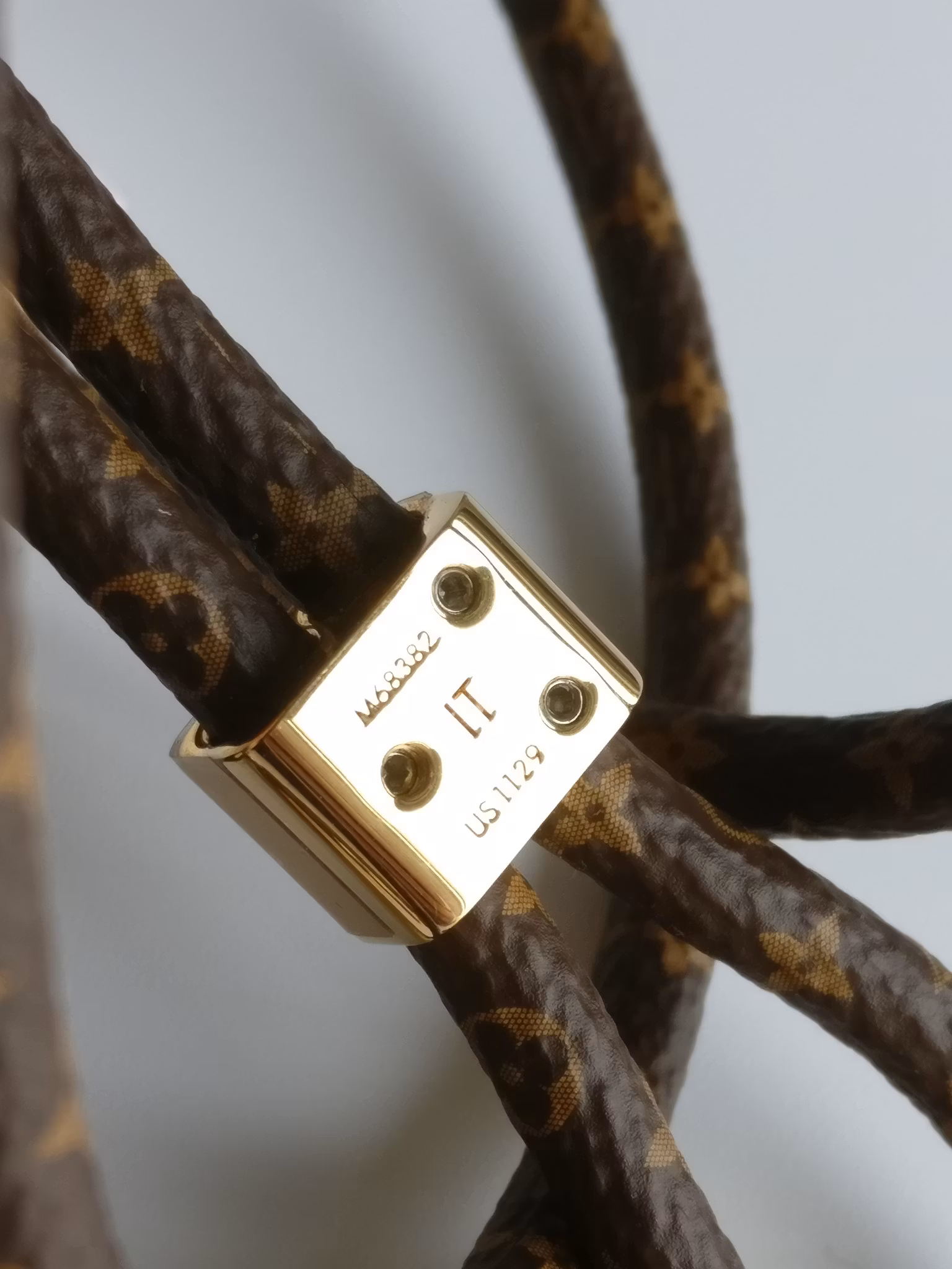 Louis Vuitton Louise Phone Holder