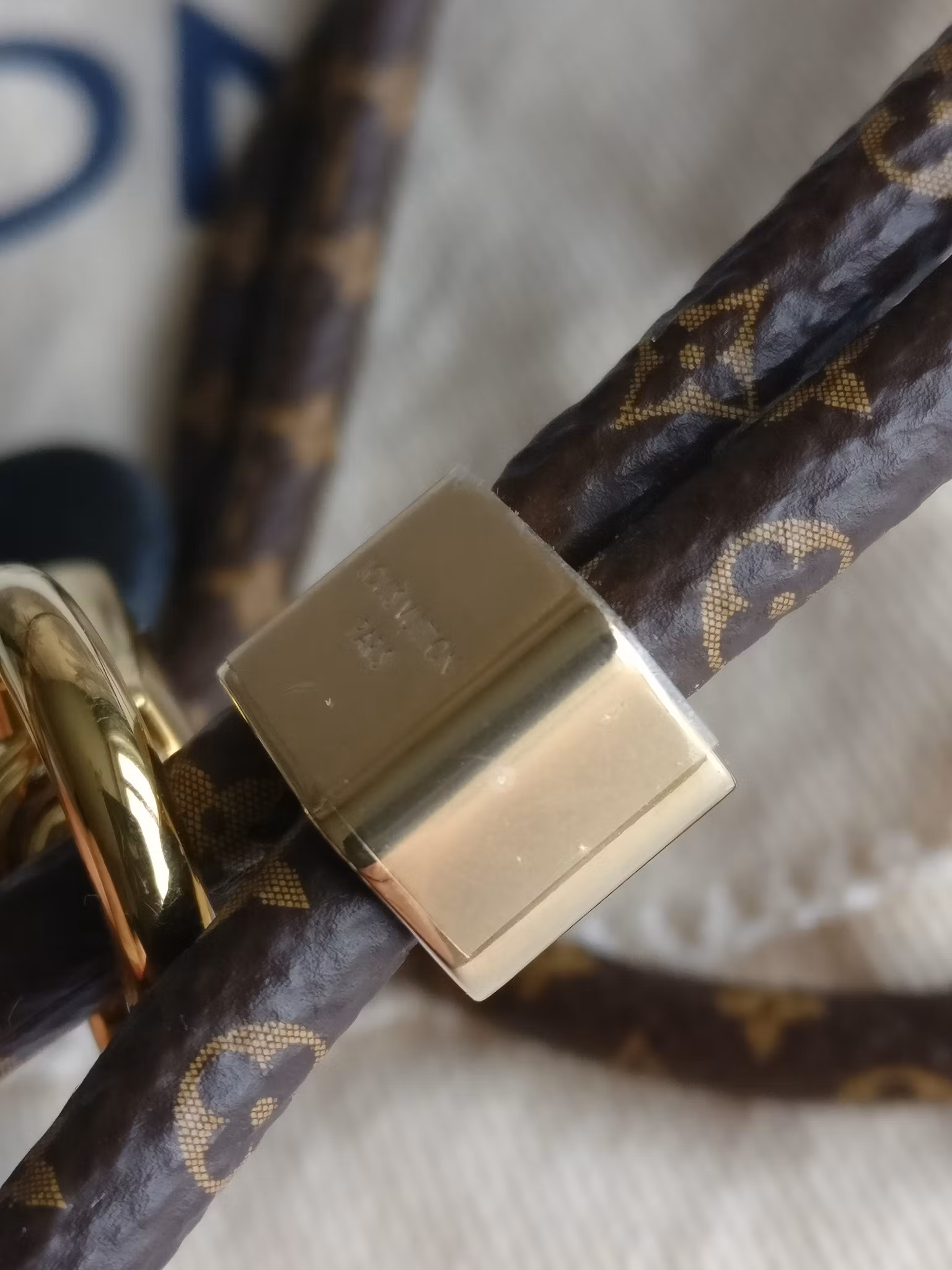 Louis Vuitton Louise Phone Holder