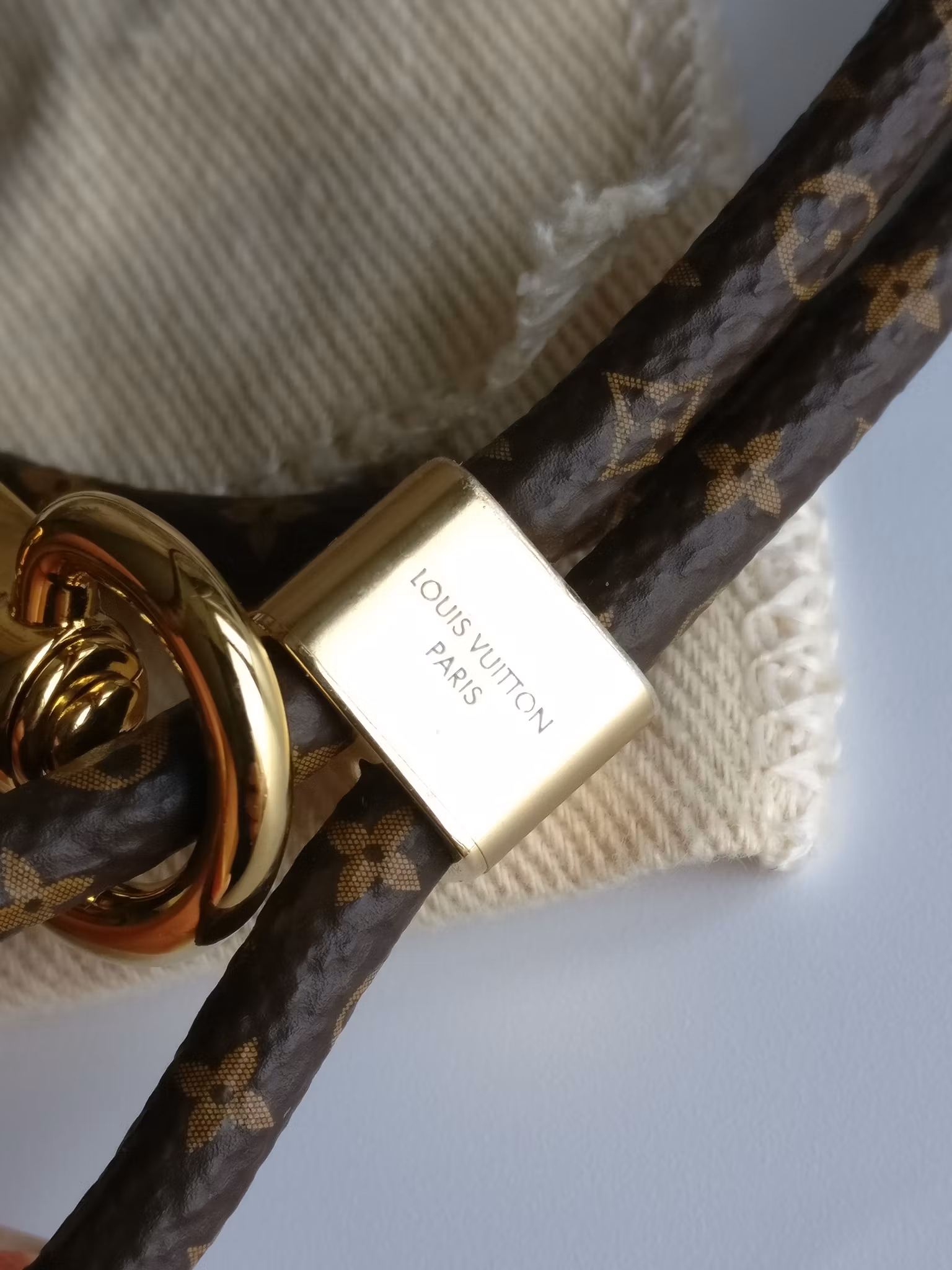 Louis Vuitton Louise Phone Holder