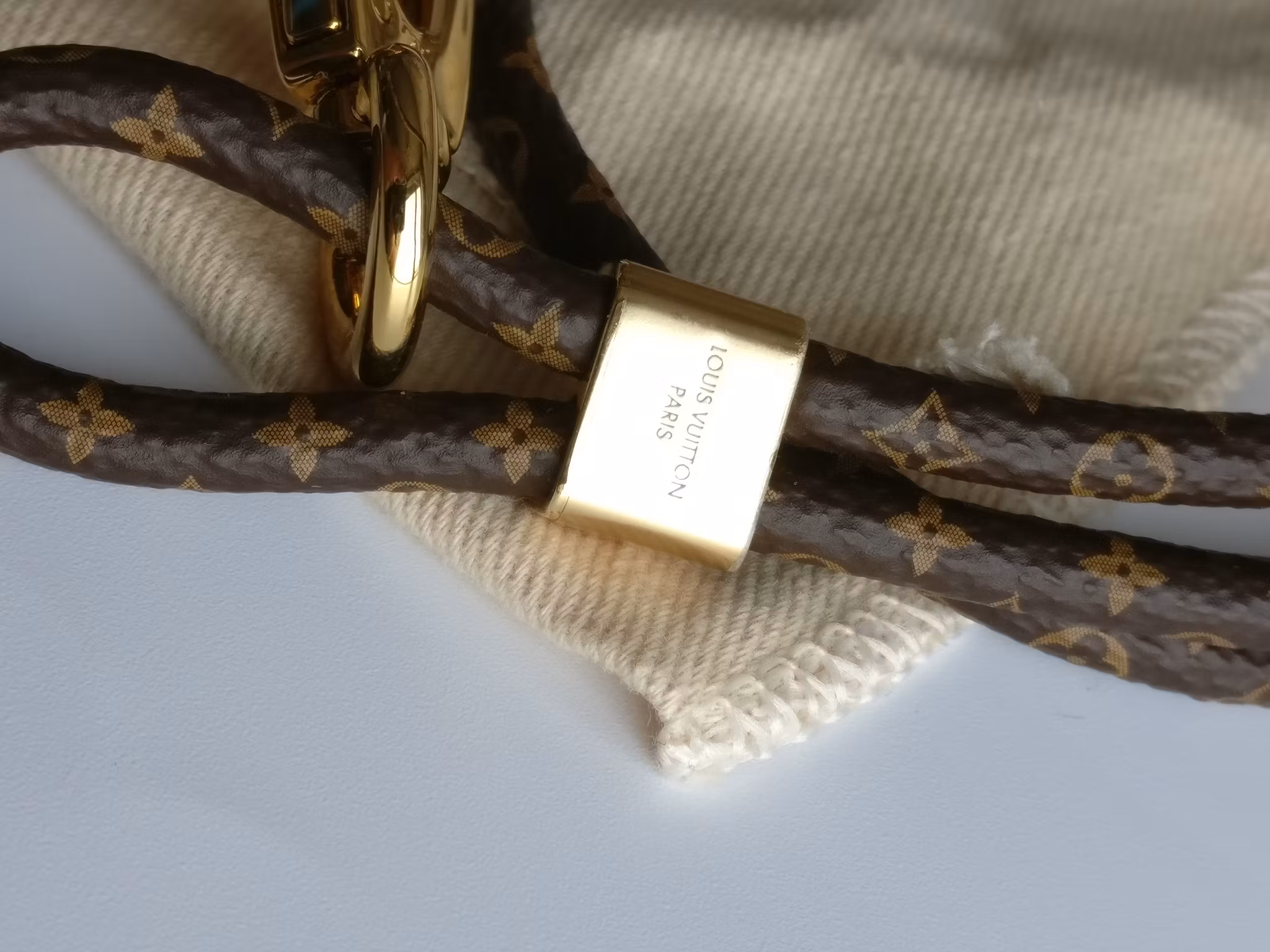 Louis Vuitton Louise Phone Holder
