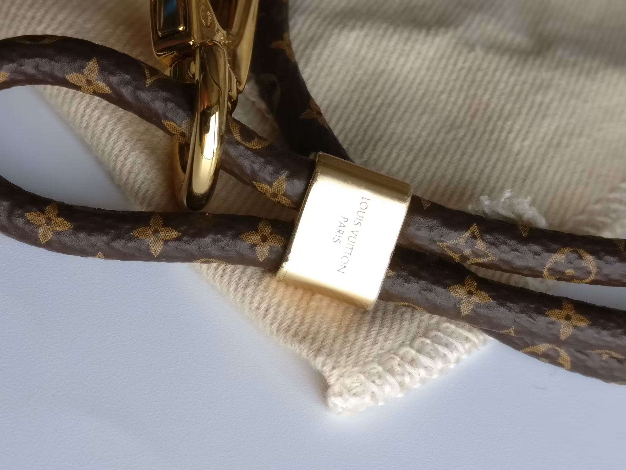Louis Vuitton Louise Phone Holder
