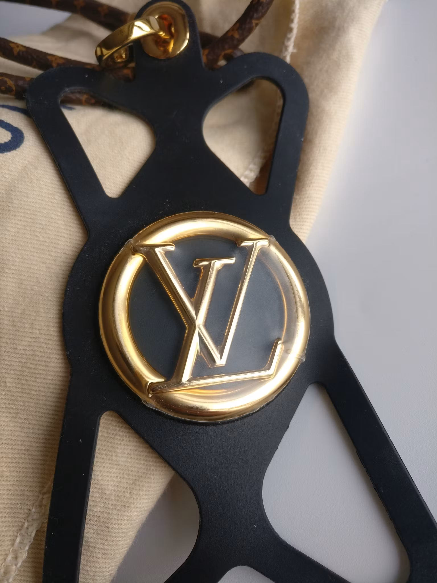 Louis Vuitton Louise Phone Holder