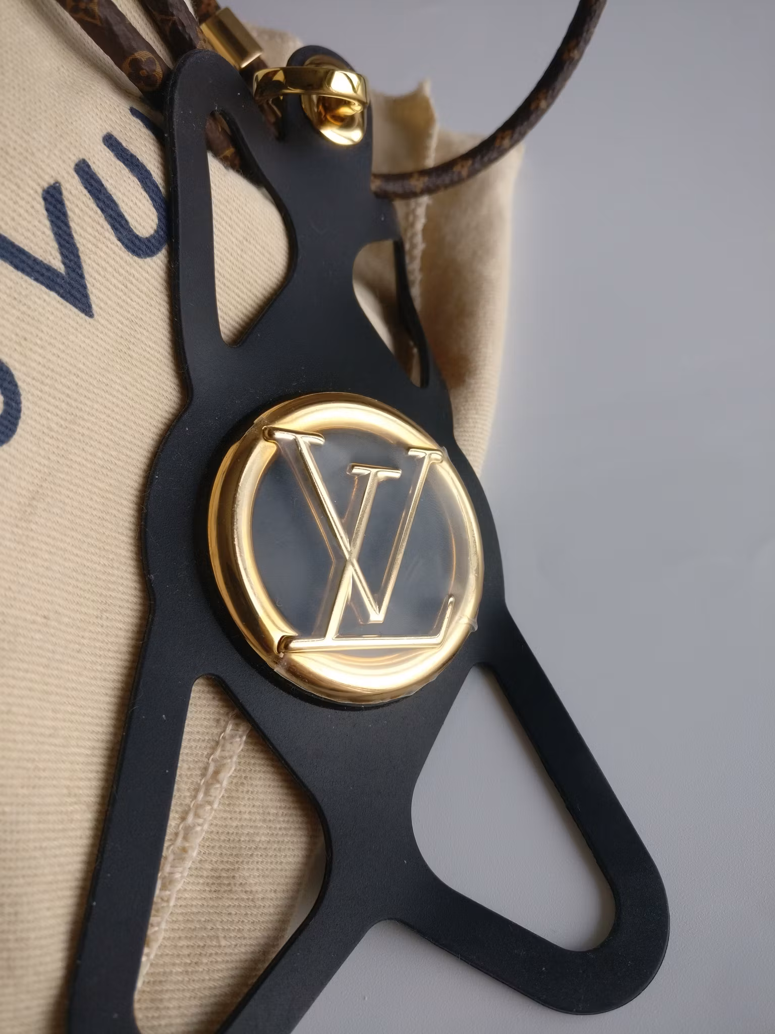 Louis Vuitton Louise Phone Holder