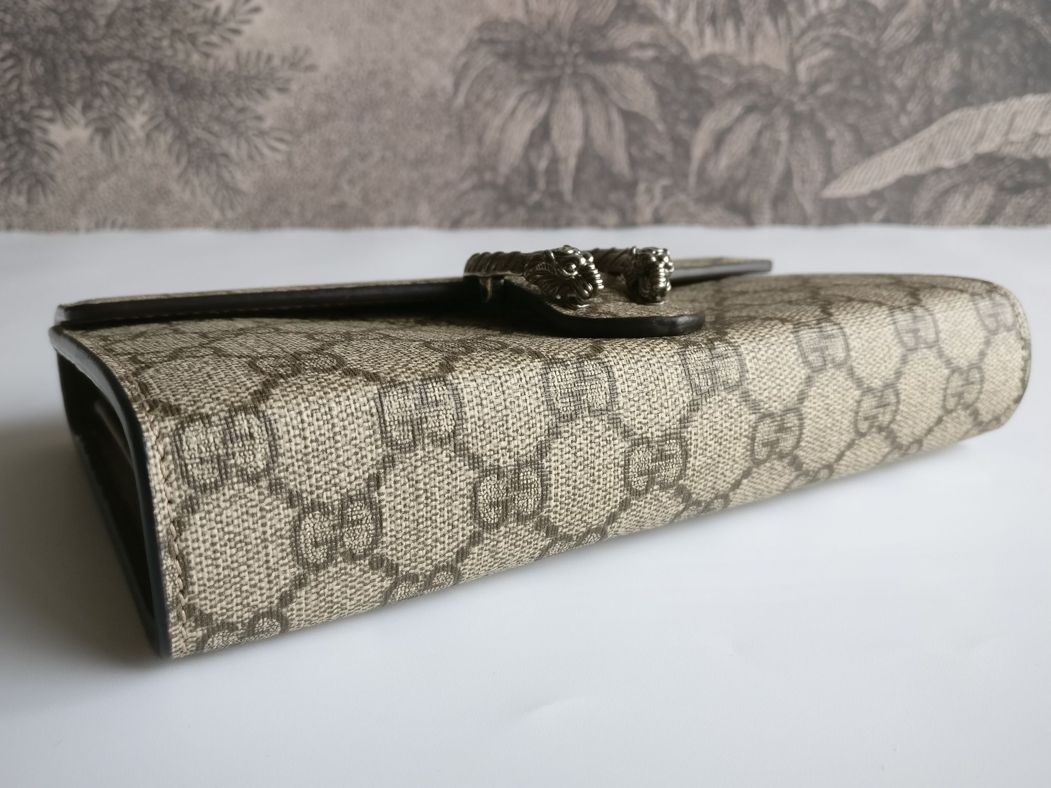 Gucci Dionysus GG Supreme Chain Wallet