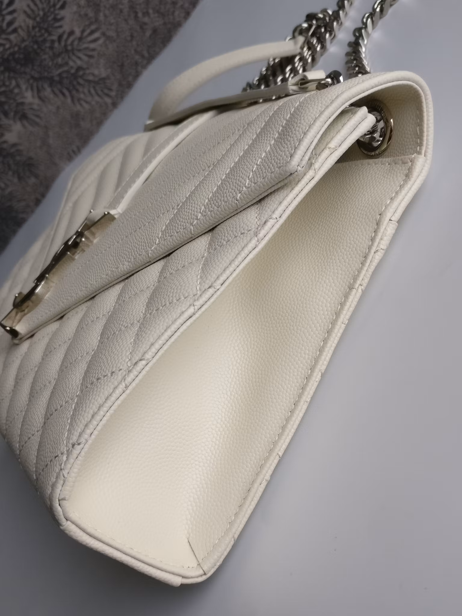 Saint Laurent Envelope Medium