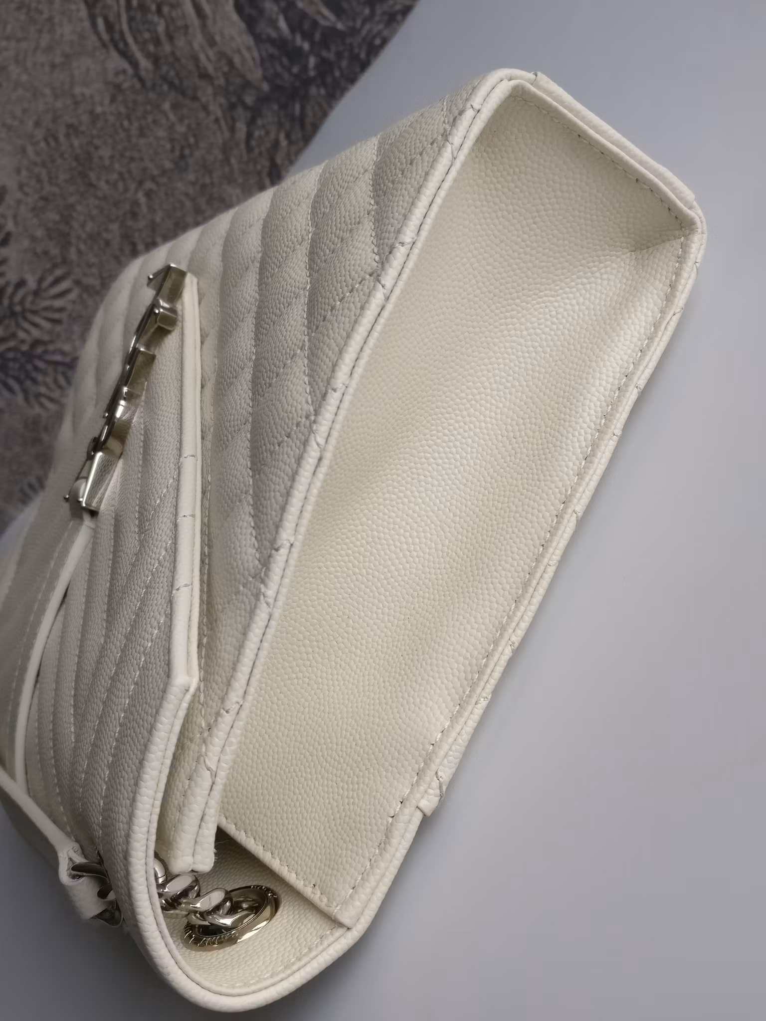 Saint Laurent Envelope Medium