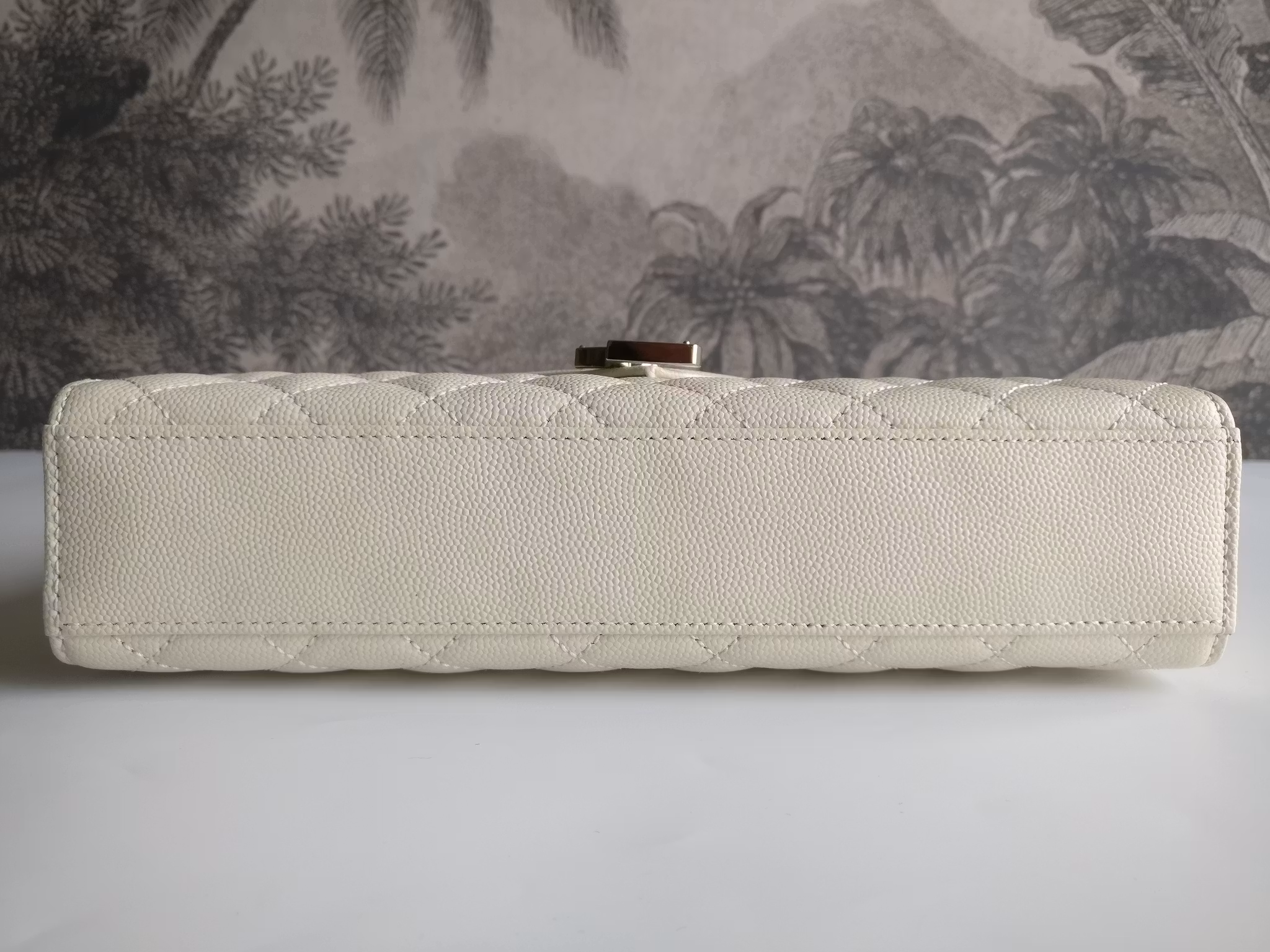 Saint Laurent Envelope Medium
