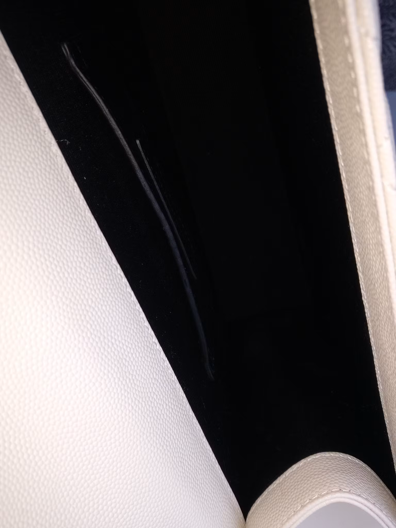 Saint Laurent Envelope Medium