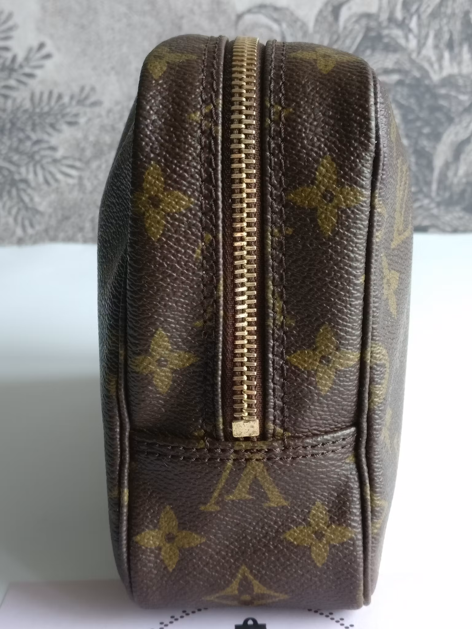 Louis Vuitton Trousse Toilette 23