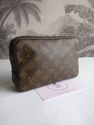 Louis Vuitton Trousse Toilette 23