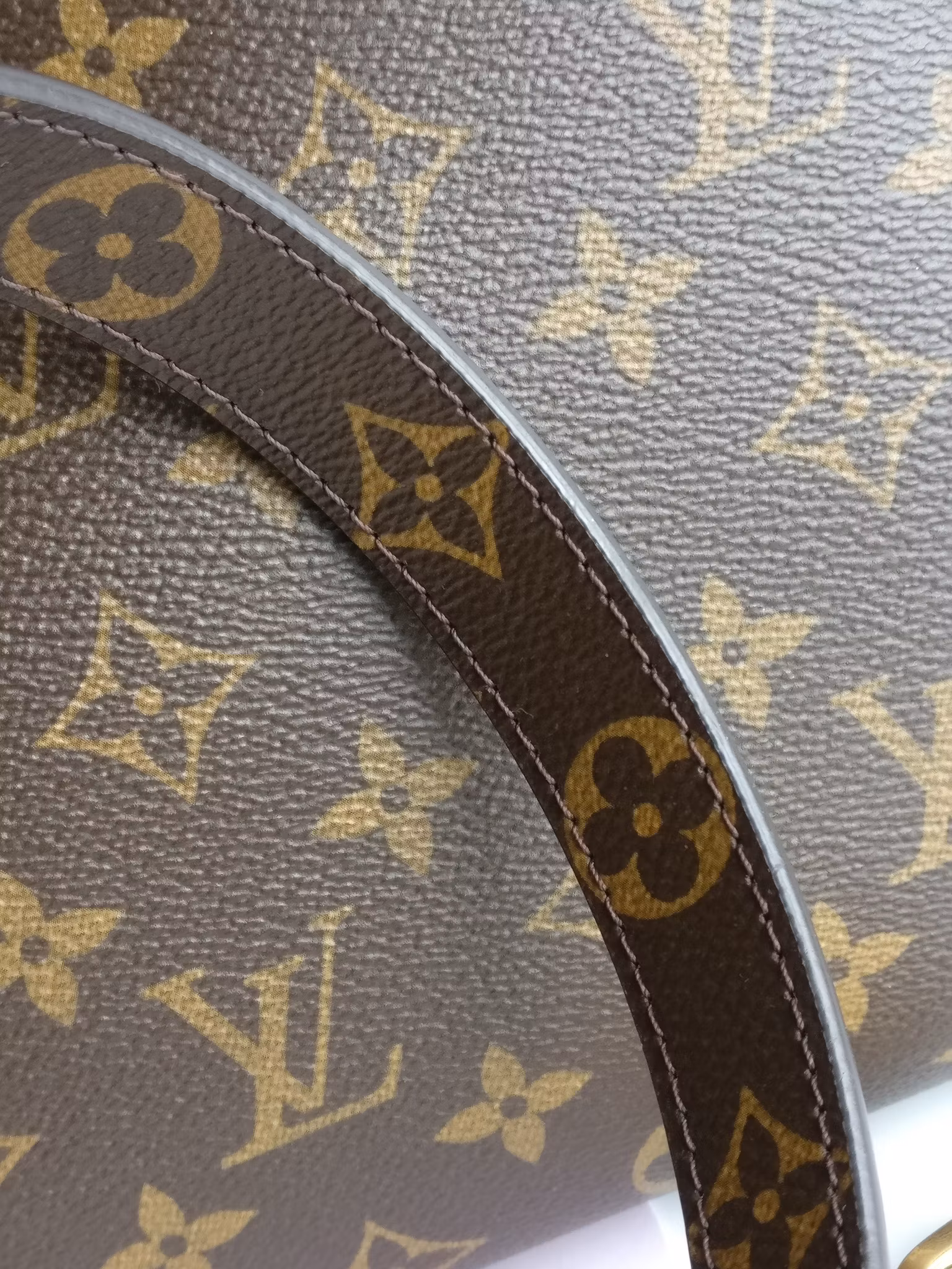 Louis Vuitton Montaigne GM
