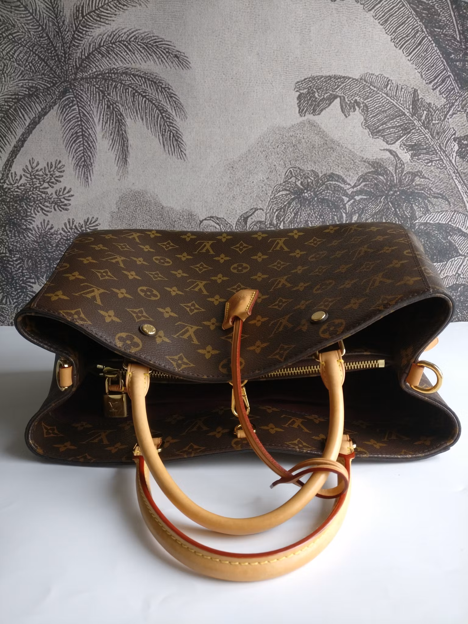 Louis Vuitton Montaigne GM