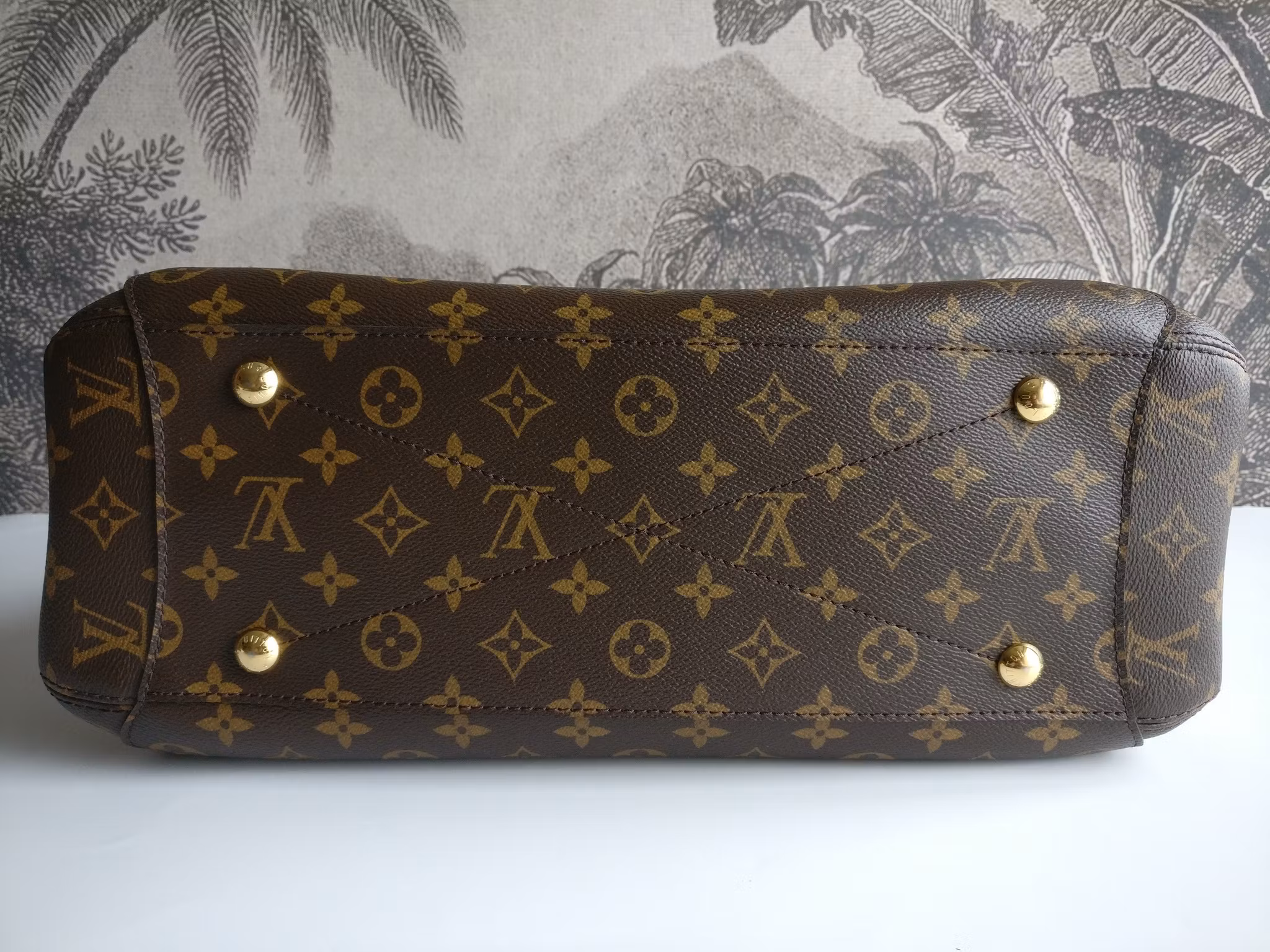 Louis Vuitton Montaigne GM