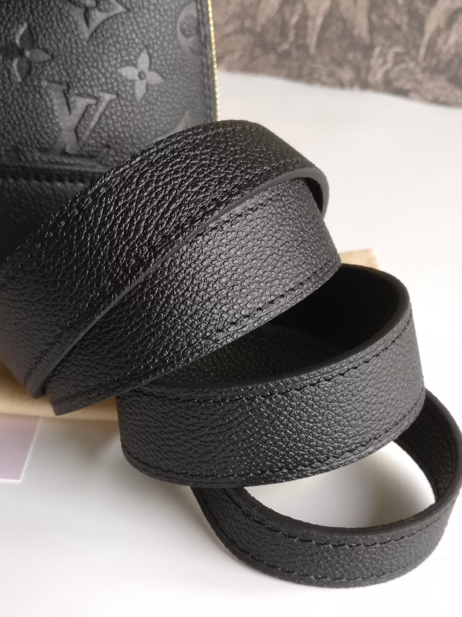 Louis Vuitton Neo Alma BB empreinte Noir