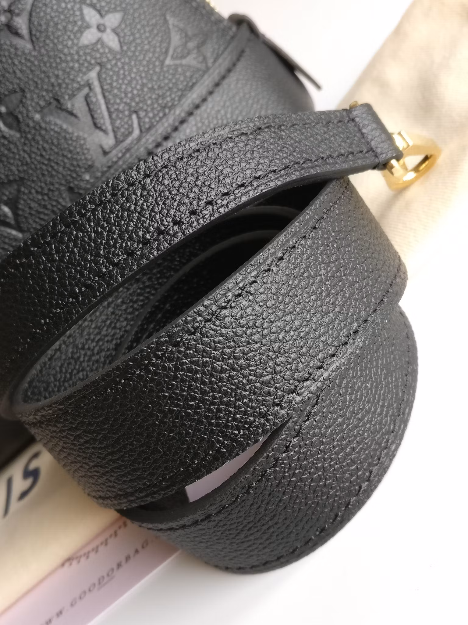 Louis Vuitton Neo Alma BB empreinte Noir