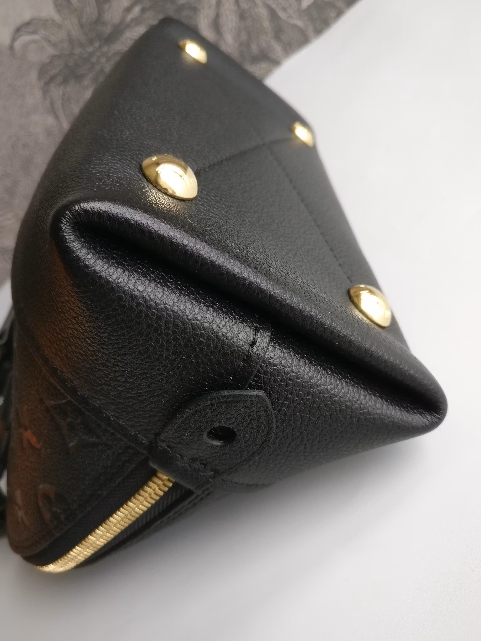 Louis Vuitton Neo Alma BB empreinte Noir