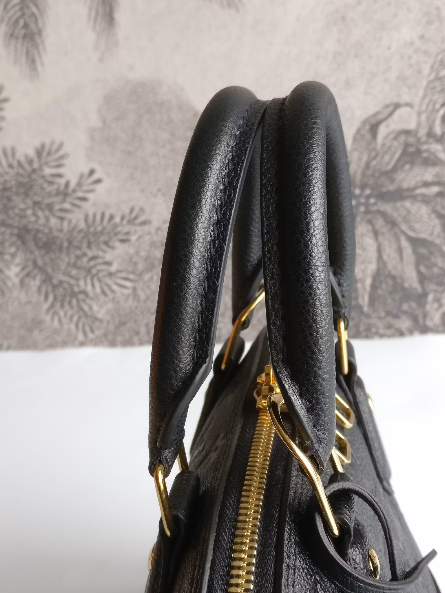 Louis Vuitton Neo Alma BB empreinte Noir