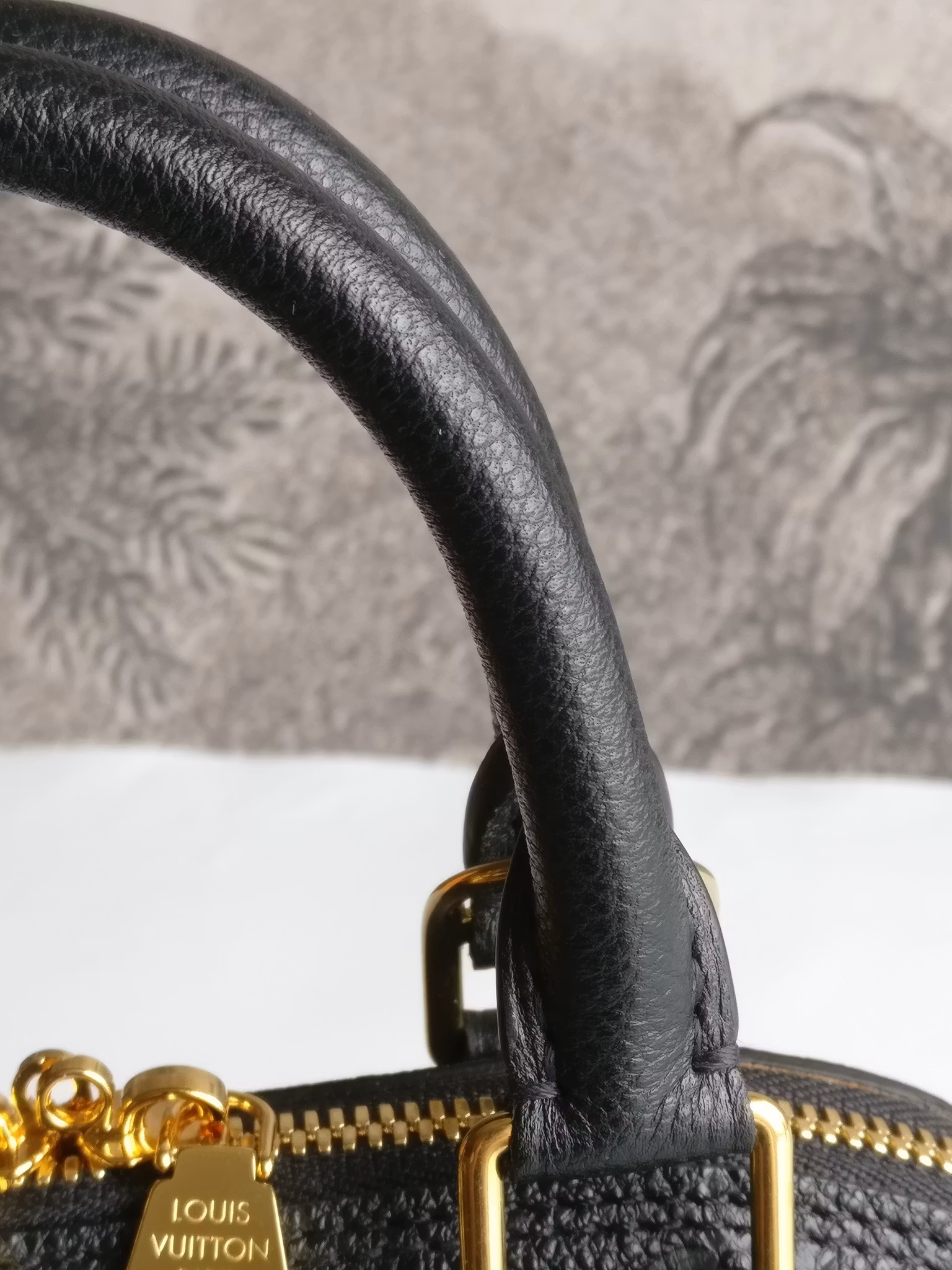 Louis Vuitton Neo Alma BB empreinte Noir