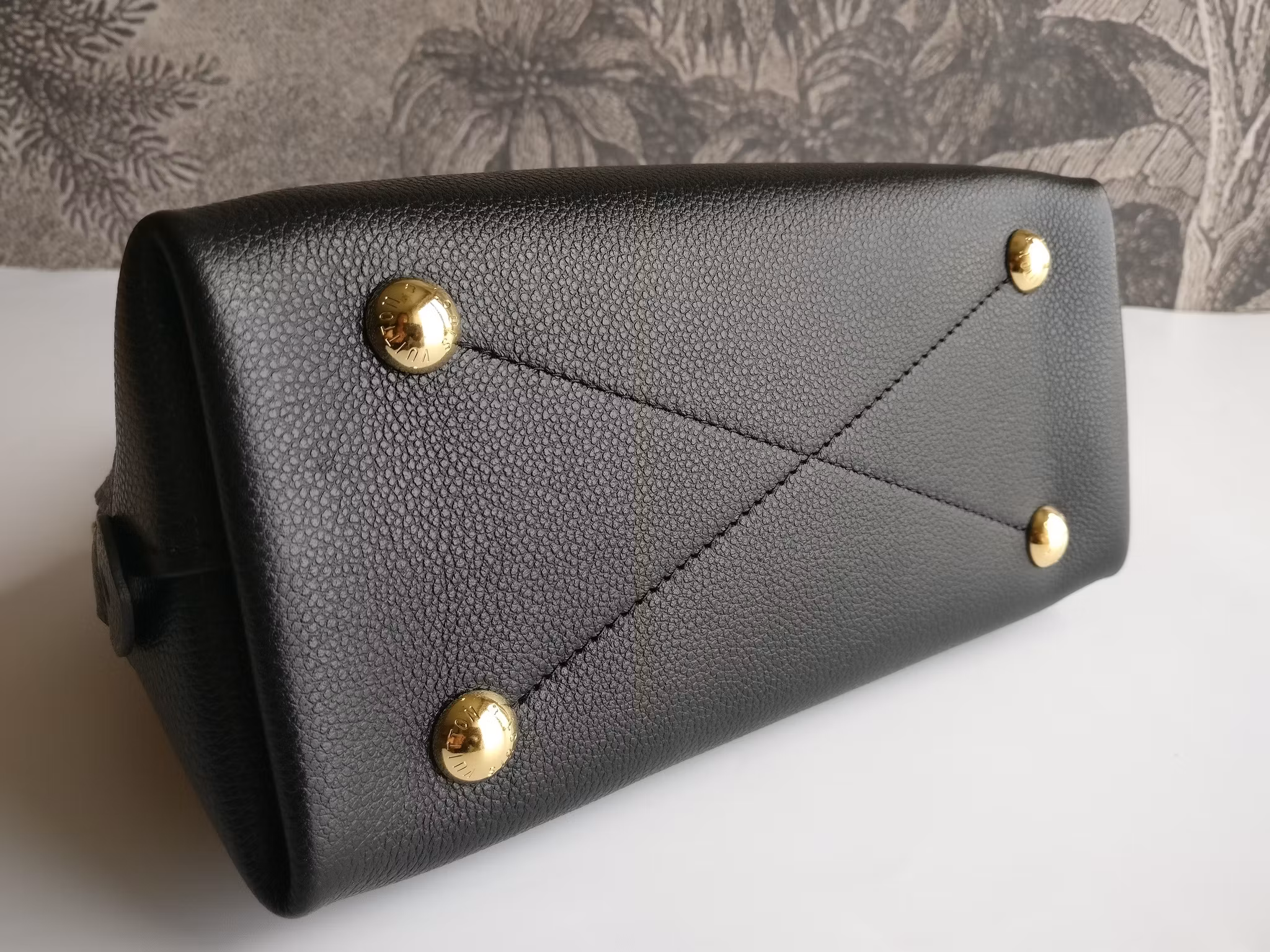 Louis Vuitton Neo Alma BB empreinte Noir
