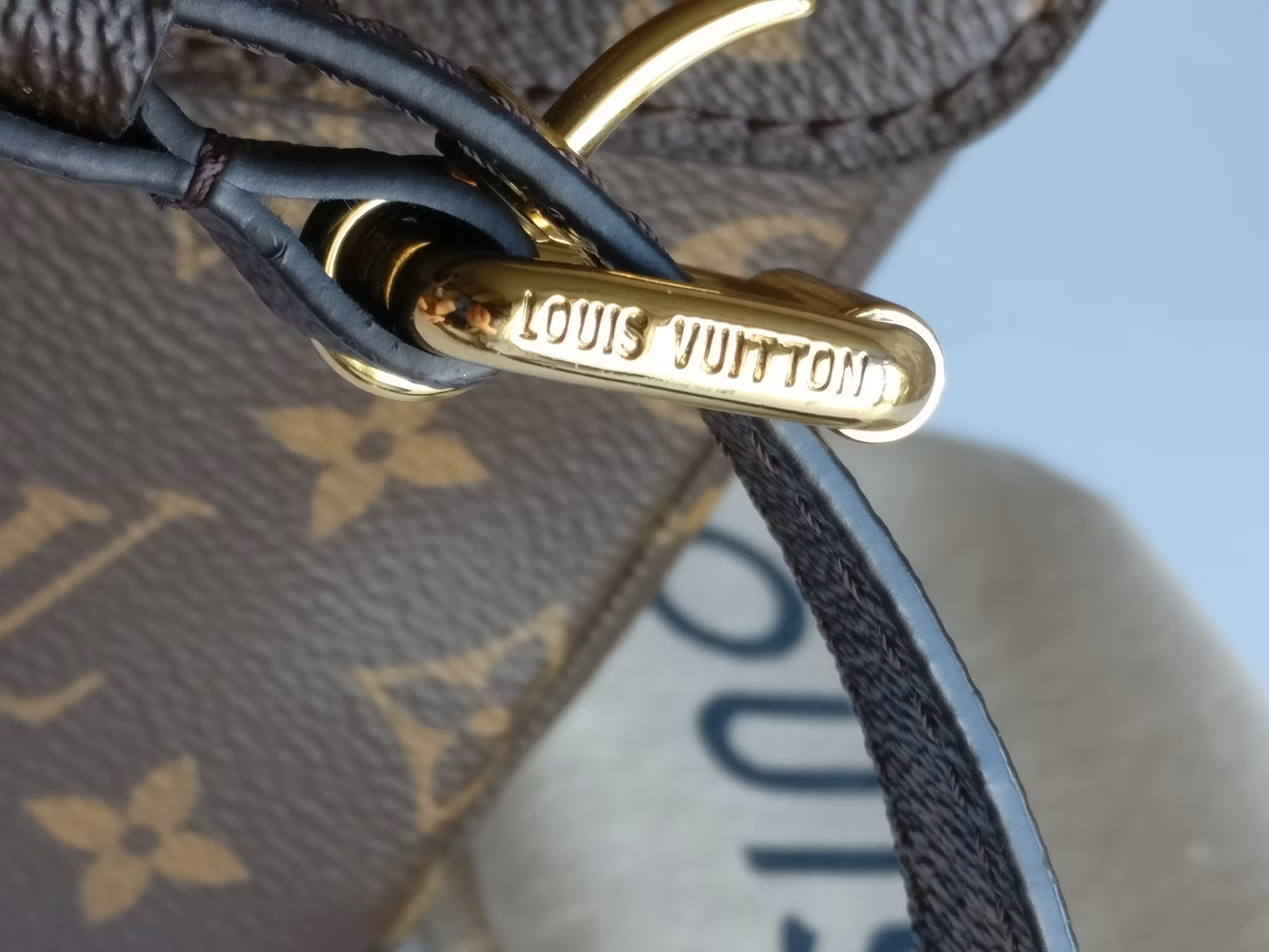 Louis Vuitton Pochette Metis