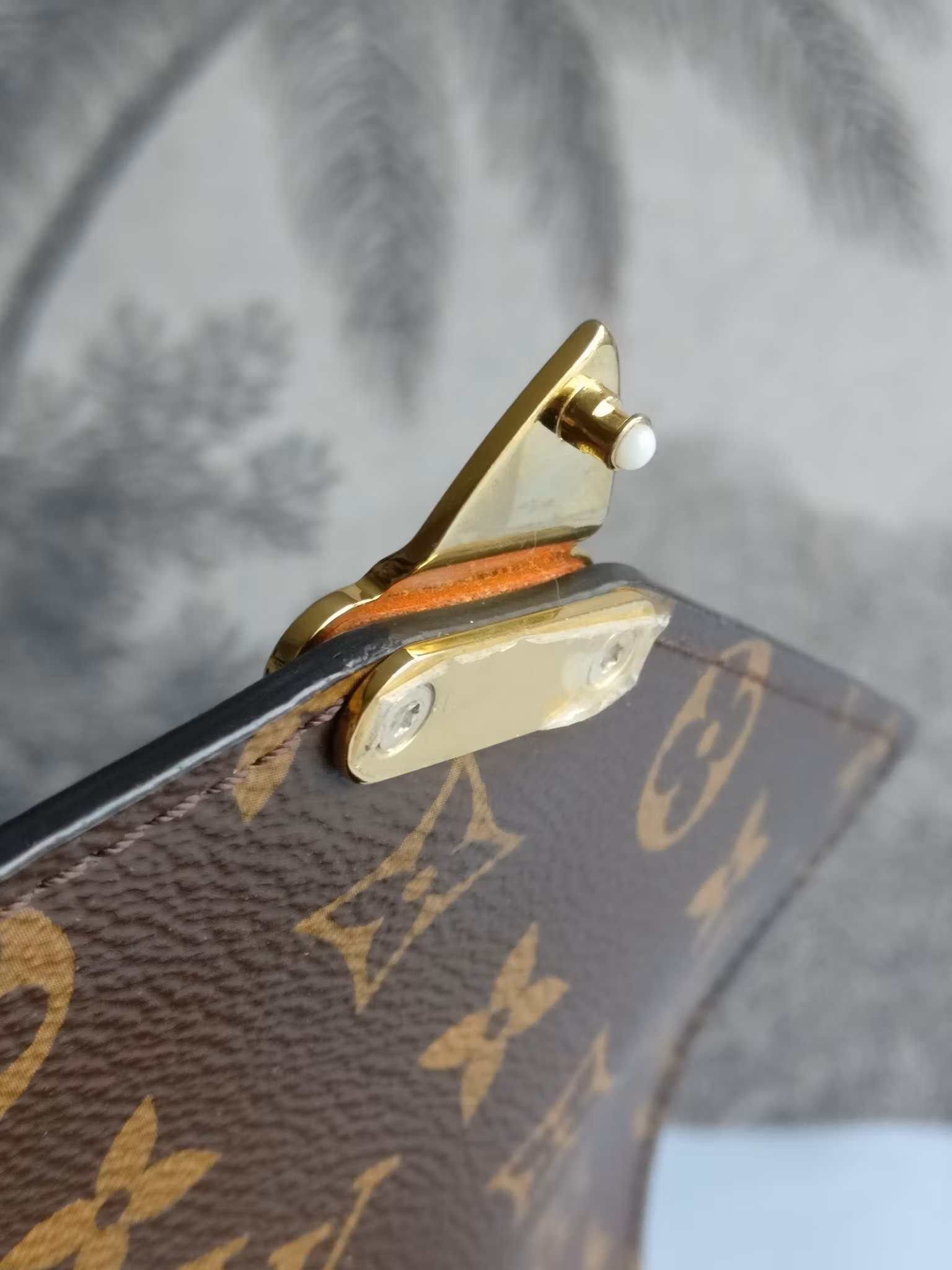Louis Vuitton Pochette Metis