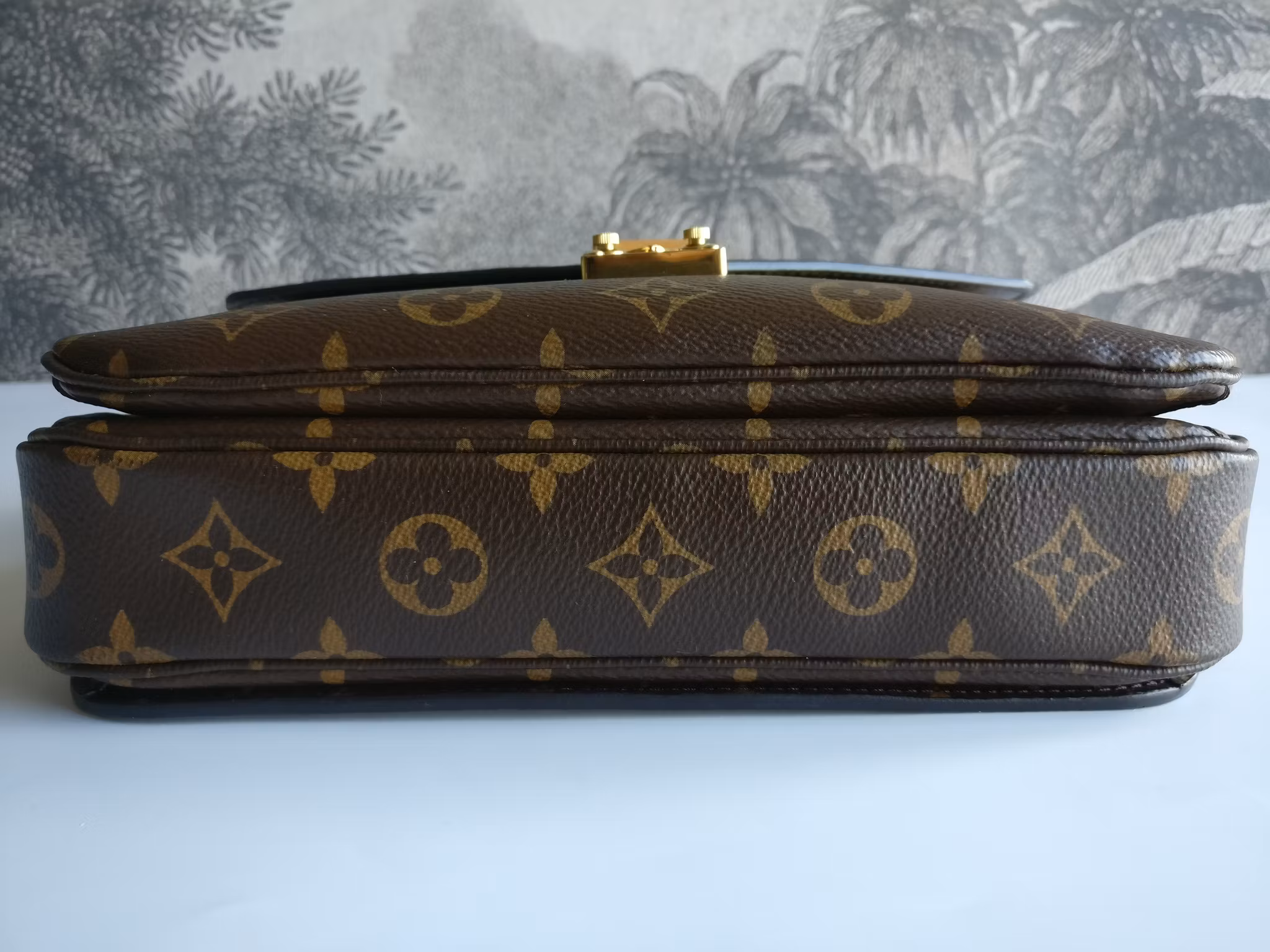Louis Vuitton Pochette Metis