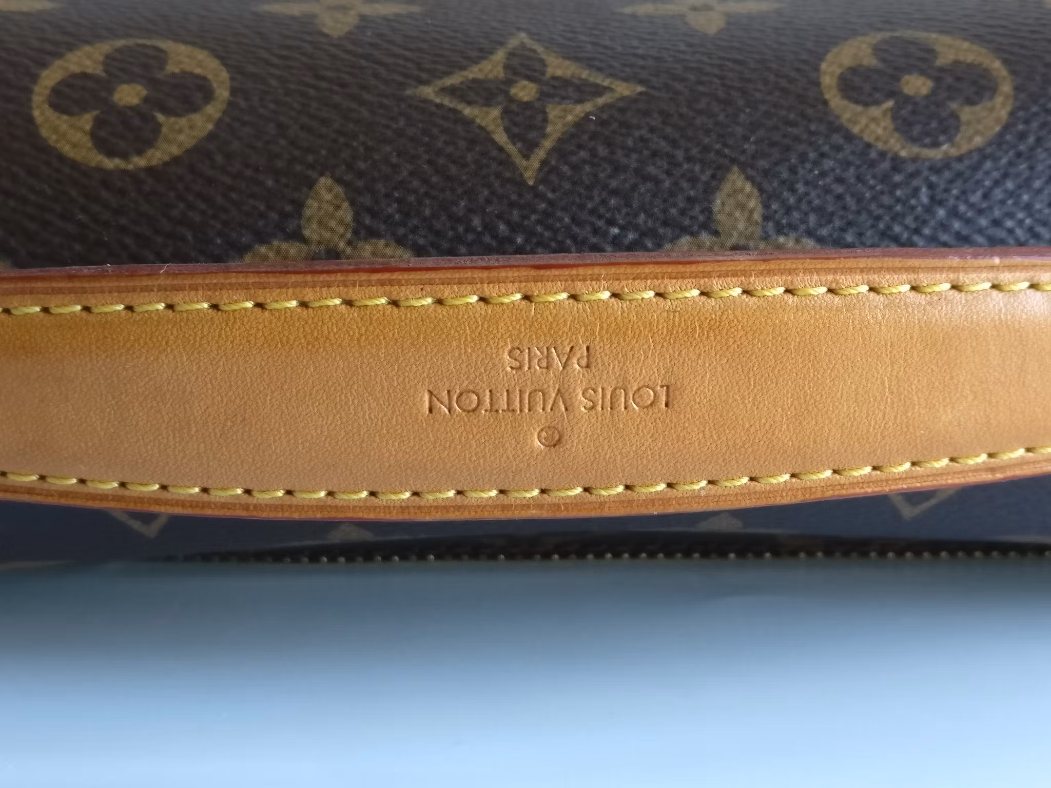Louis Vuitton Pochette Metis